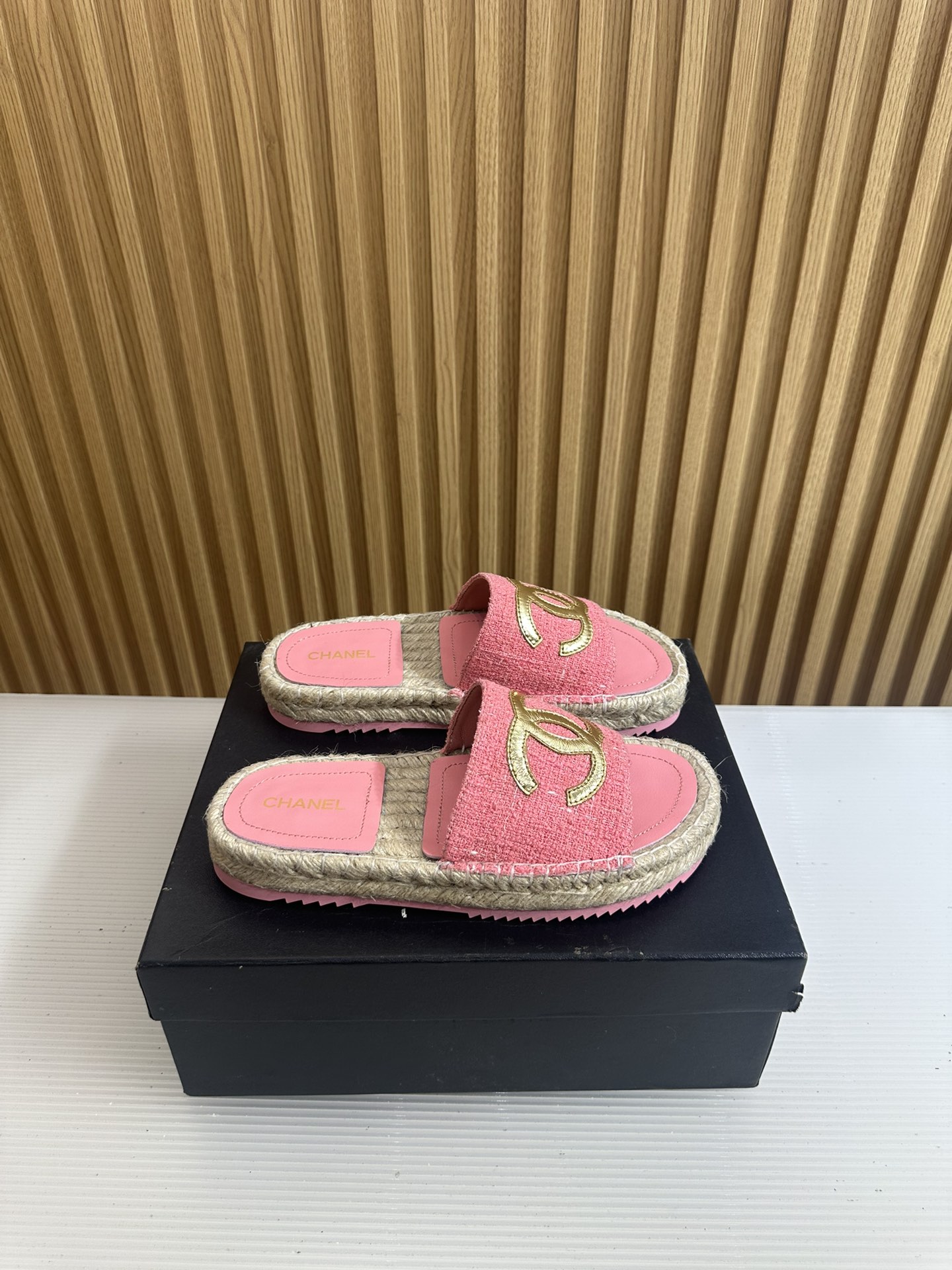 Chanel CHANE* ｜小香23S春夏新品大双C草编渔夫拖鞋