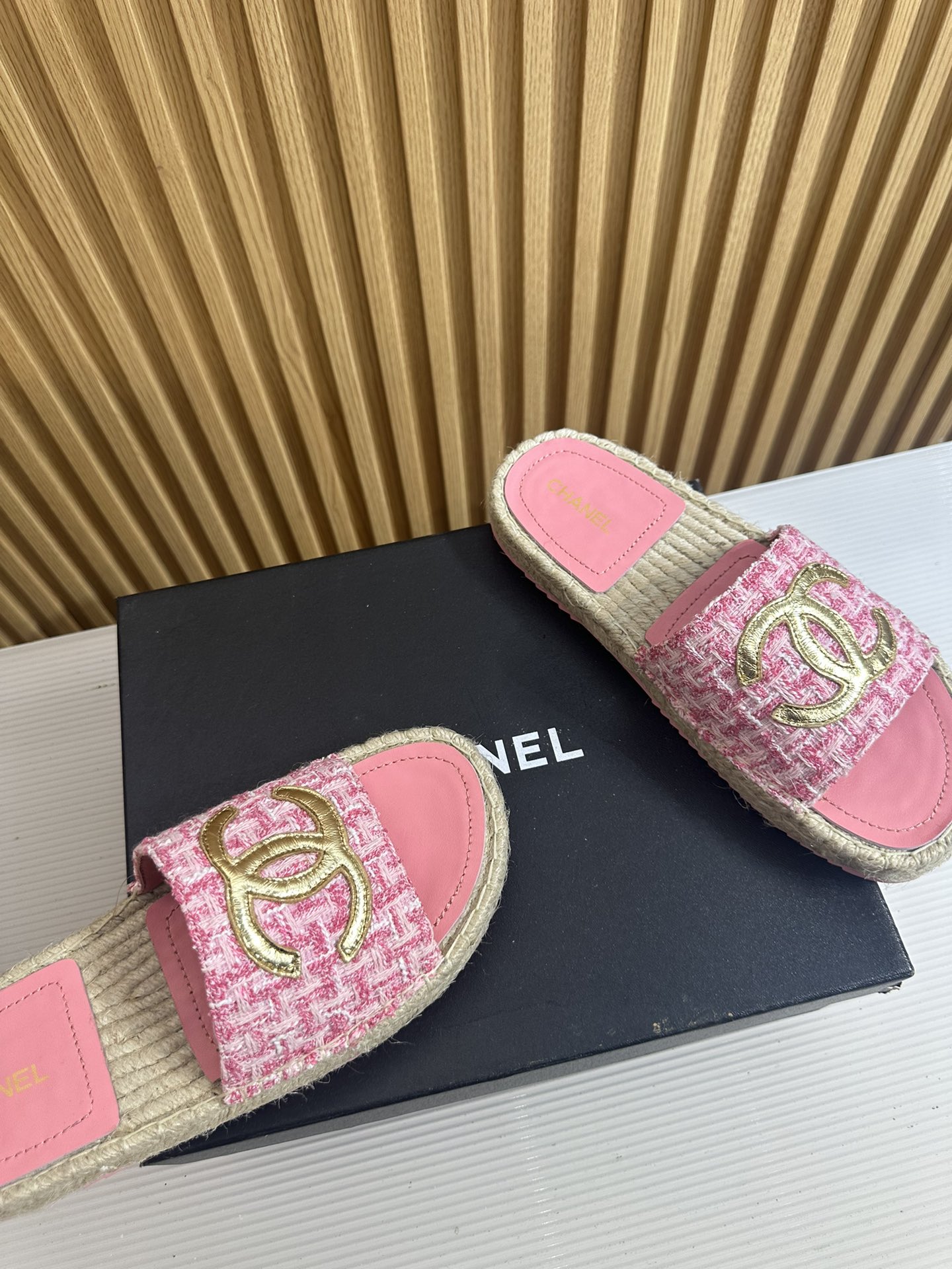Chanel CHANE* ｜小香23S春夏新品大双C草编渔夫拖鞋