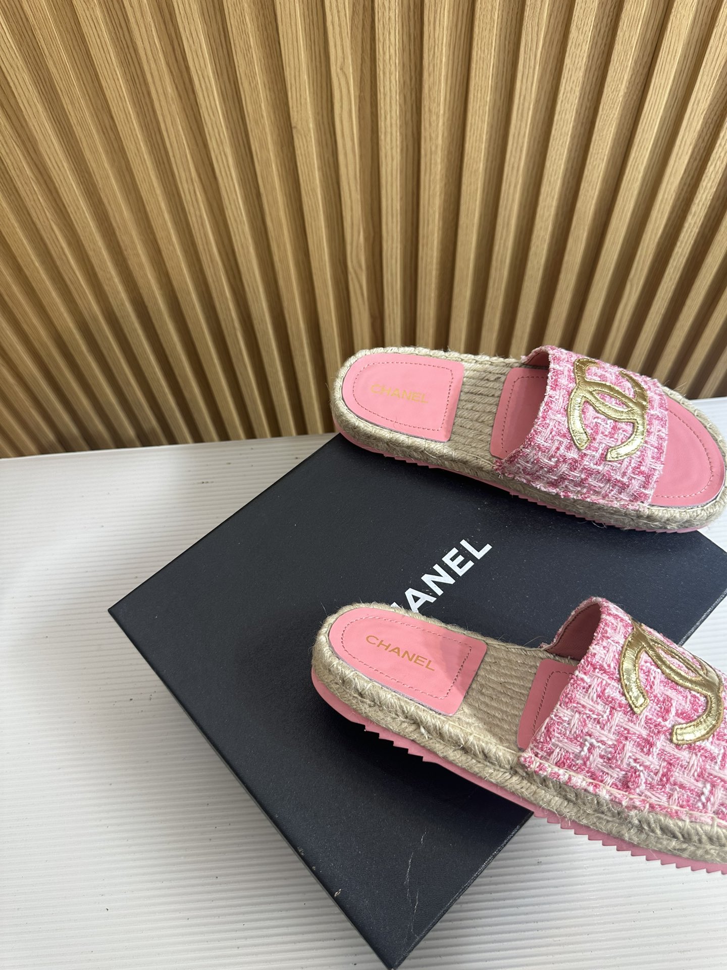 Chanel CHANE* ｜小香23S春夏新品大双C草编渔夫拖鞋