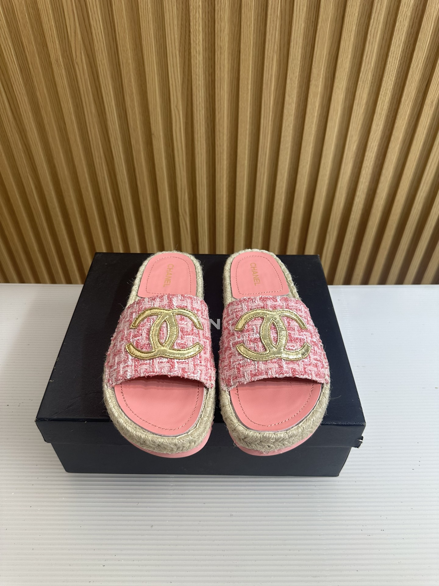Chanel CHANE* ｜小香23S春夏新品大双C草编渔夫拖鞋