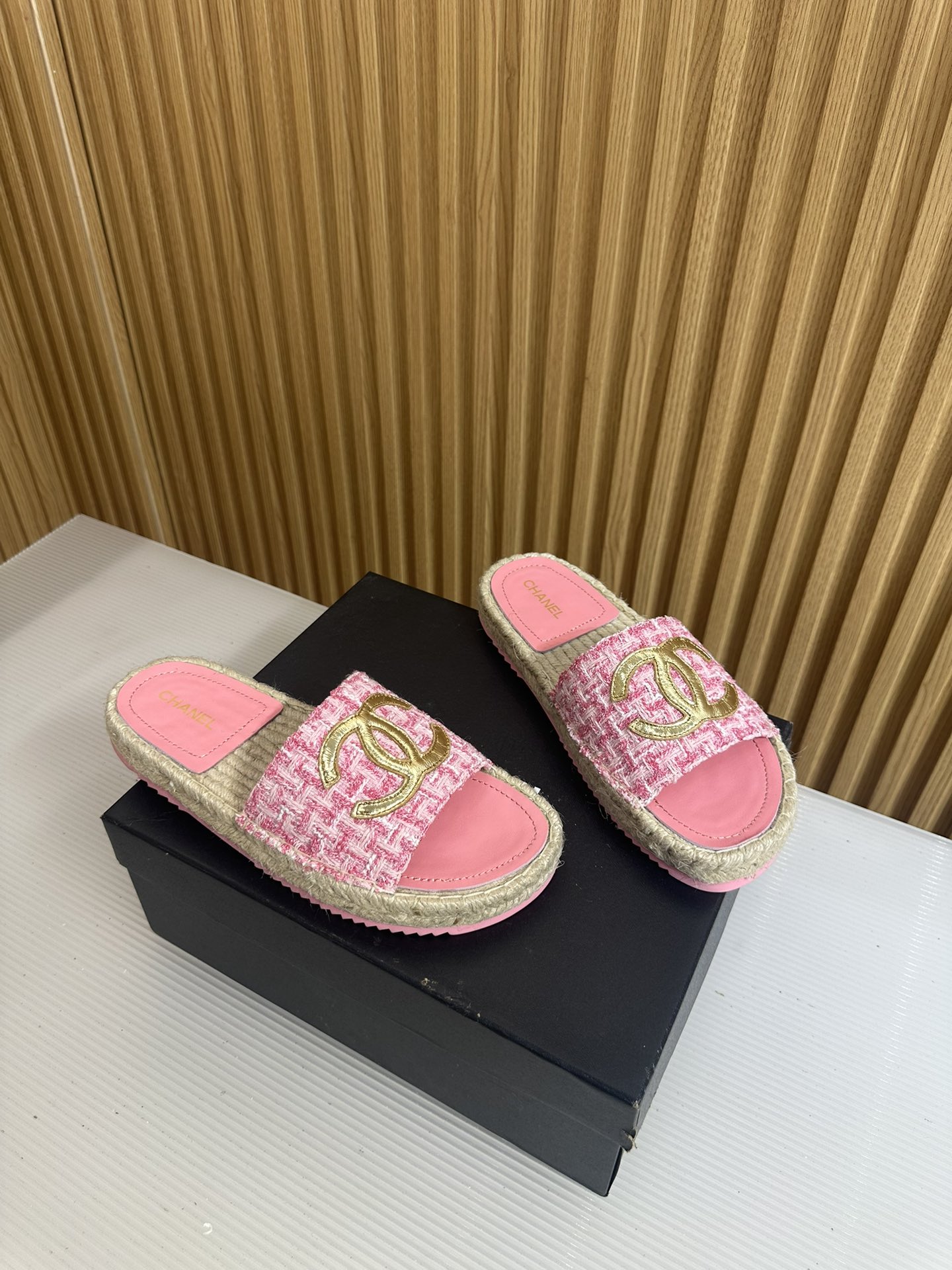 Chanel CHANE* ｜小香23S春夏新品大双C草编渔夫拖鞋