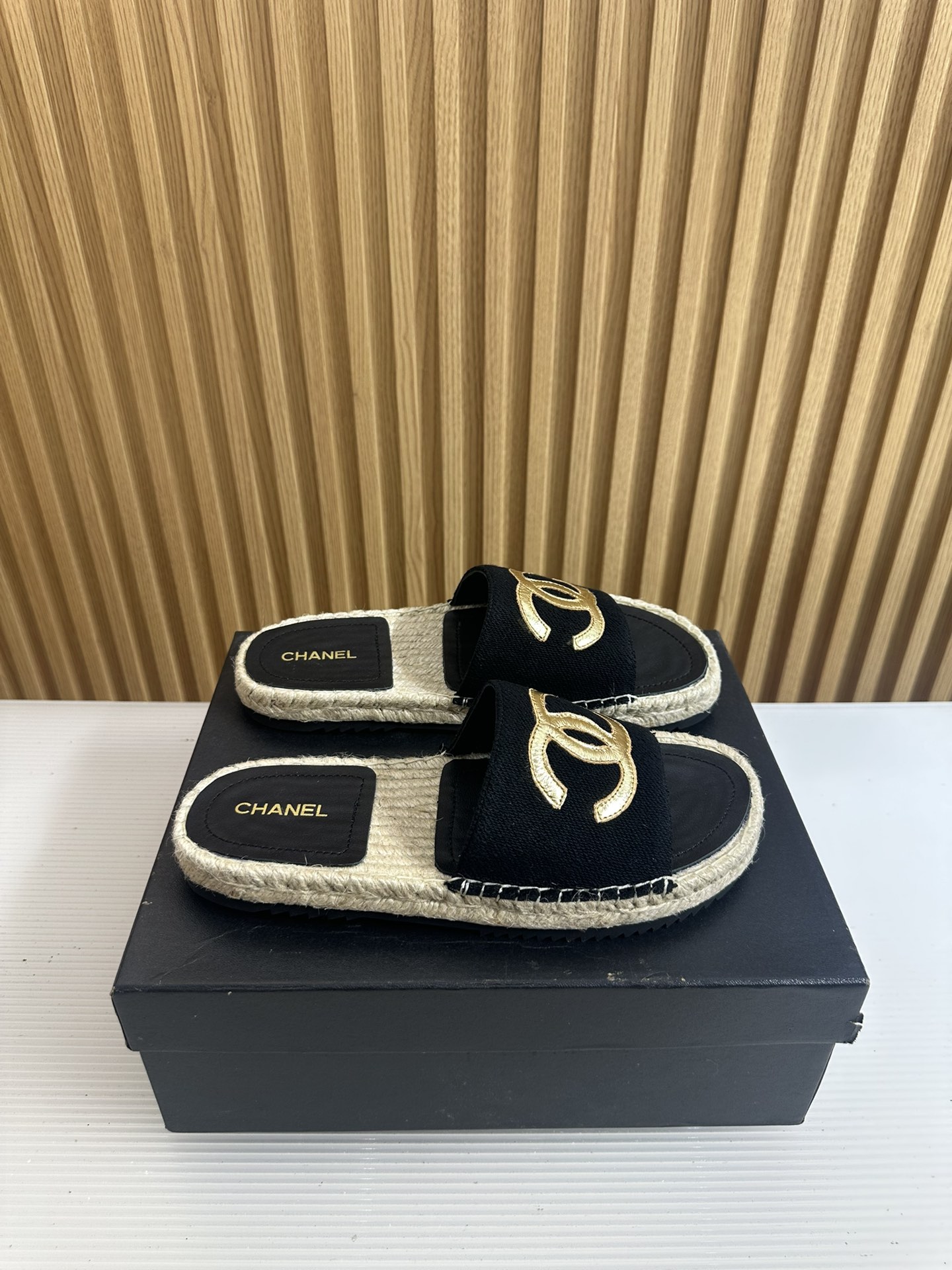 Chanel CHANE* ｜小香23S春夏新品大双C草编渔夫拖鞋
