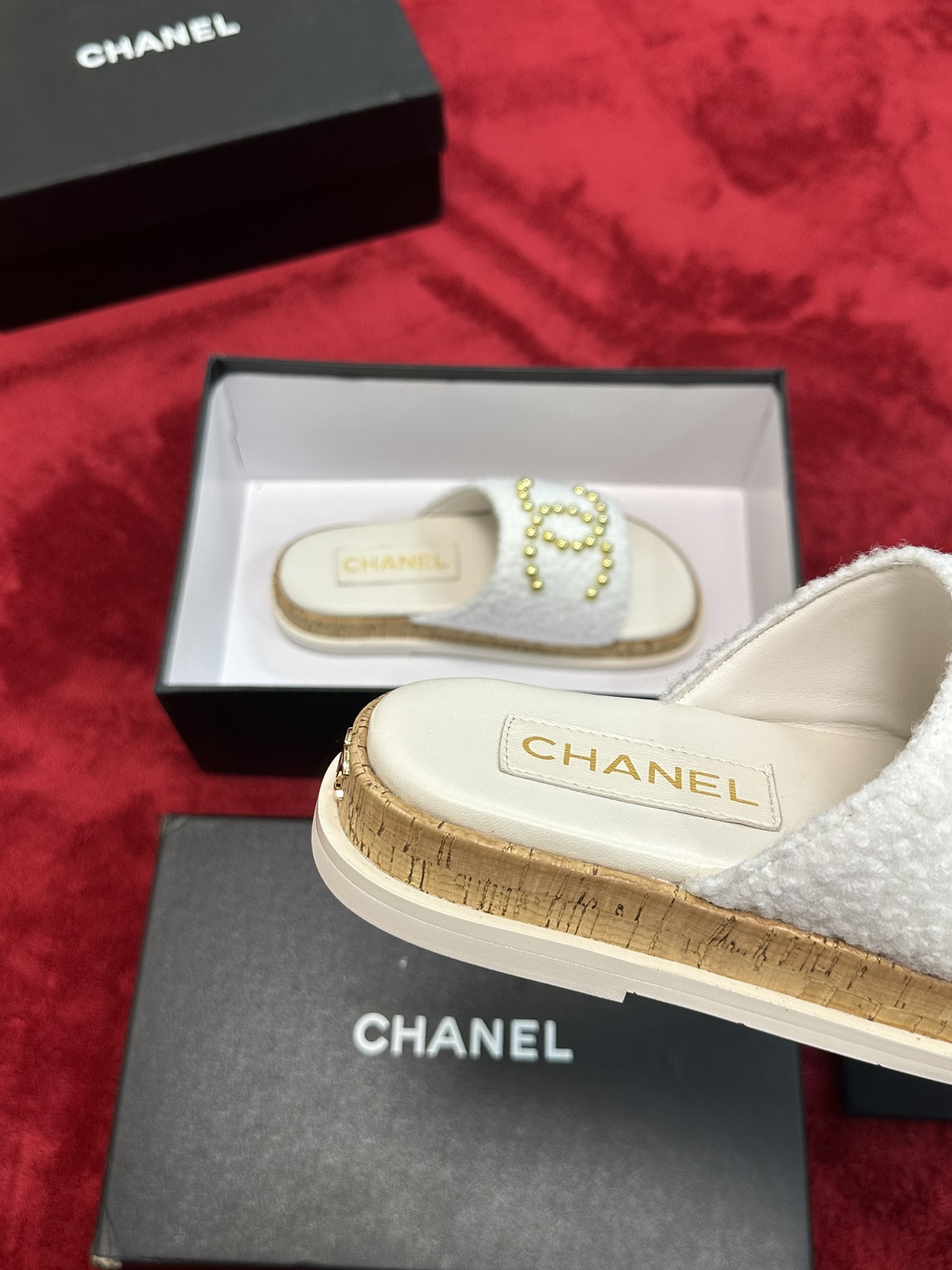 Chanel CHANE* ｜小香24P春夏新品珍珠大双C木纹厚底拖鞋