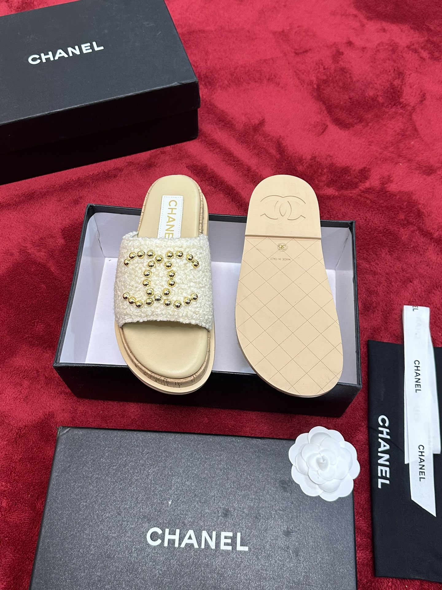 Chanel CHANE* ｜小香24P春夏新品珍珠大双C木纹厚底拖鞋