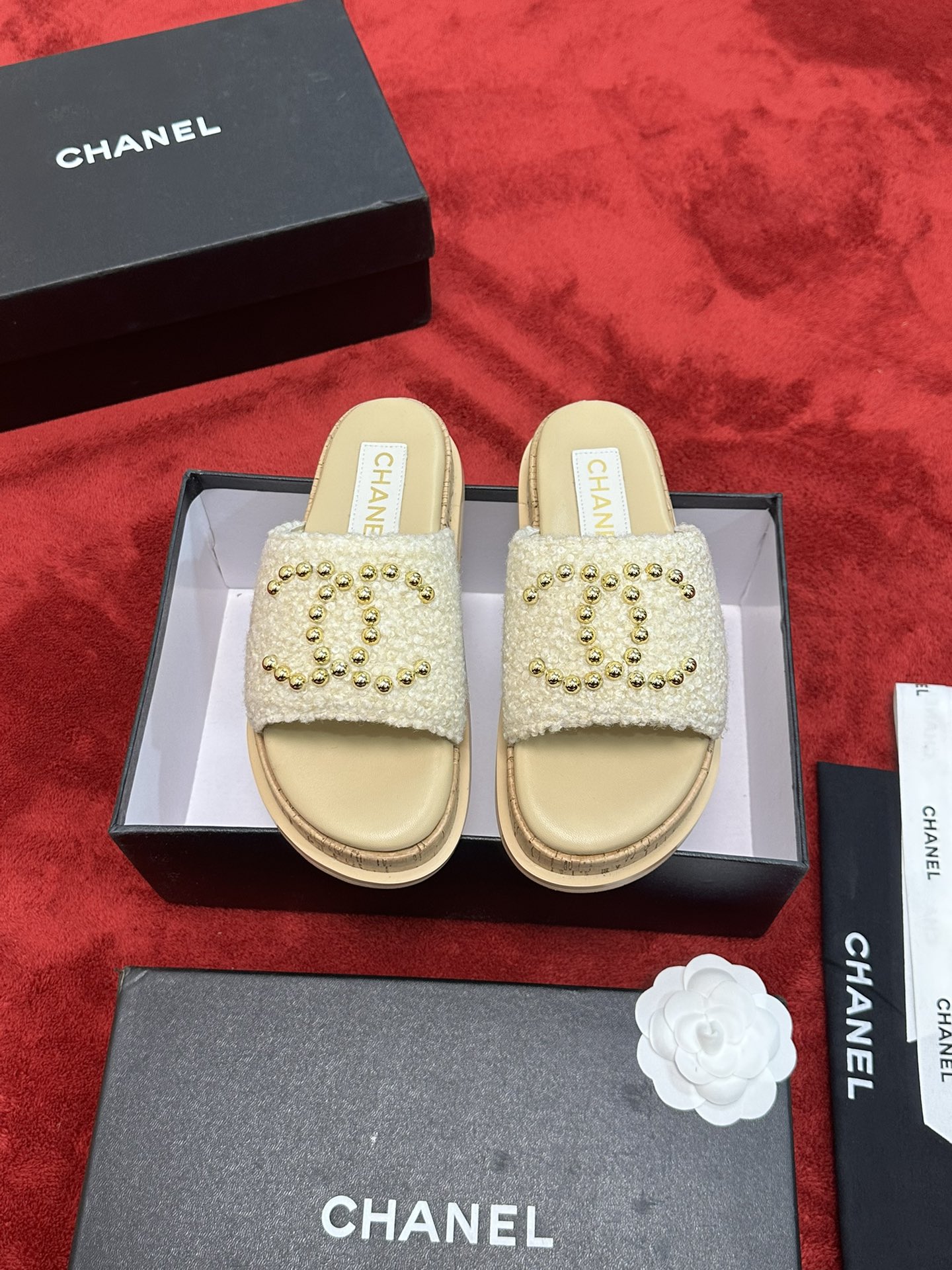Chanel CHANE* ｜小香24P春夏新品珍珠大双C木纹厚底拖鞋