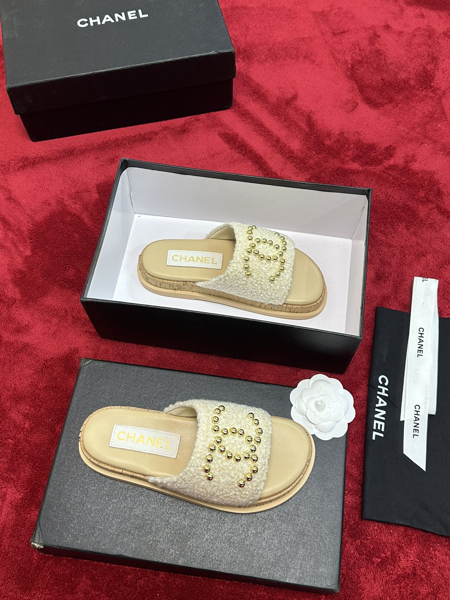 Chanel CHANE* ｜小香24P春夏新品珍珠大双C木纹厚底拖鞋