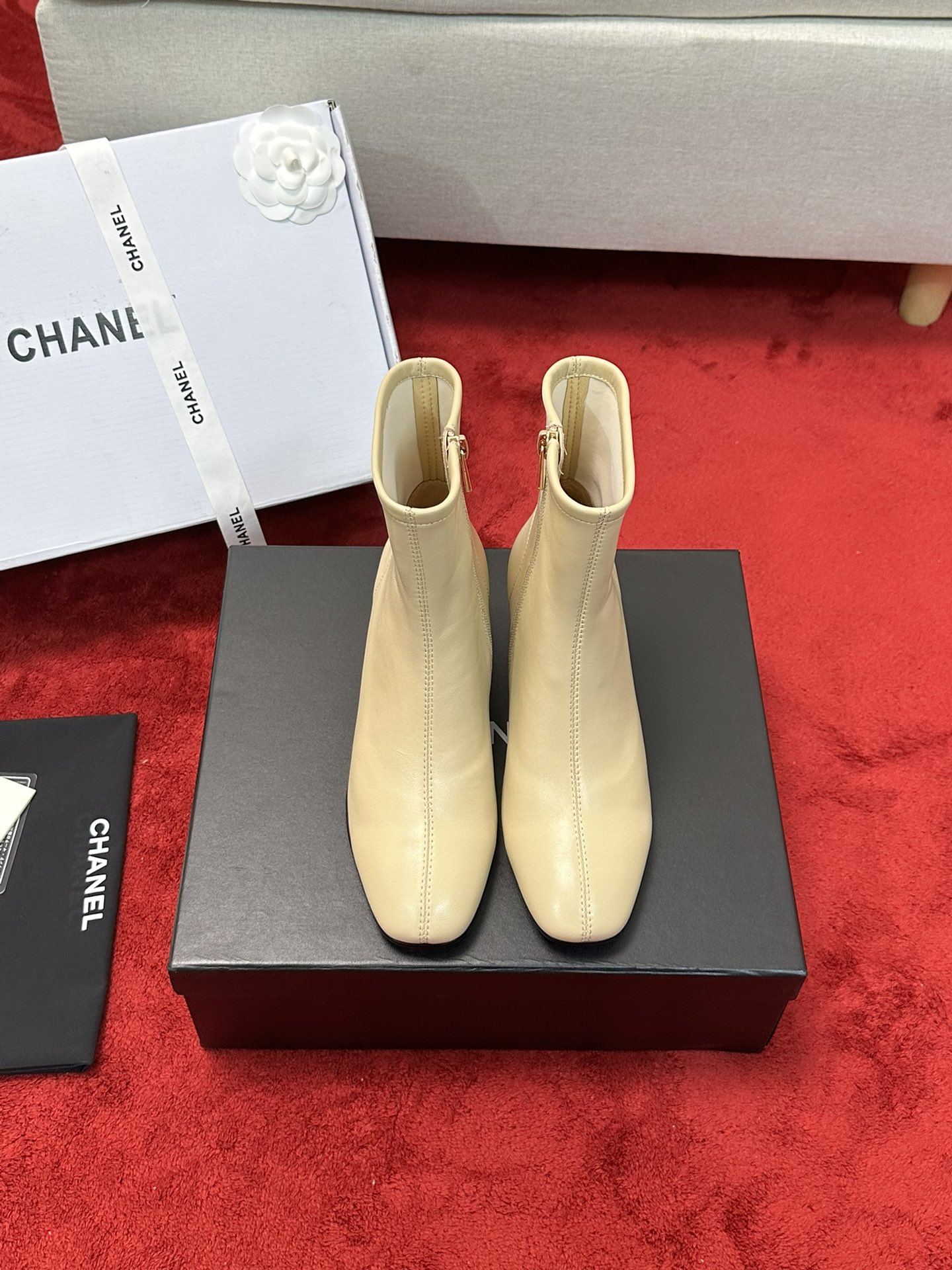 Chanel Bottes Courtes Couleur rose Genuine Leather Peau de chèvre mouton Collection automne – hiver La chaîne