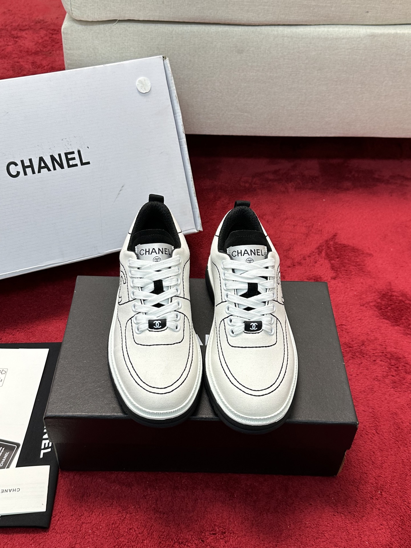 NO:165515,CHANEL Chanel new panda shoes panda shoes Chanel 2025ss popular panda shoes color matching thick-soled casual sports shoes shoes counter synchronization counter is very popular, a very difficult to buy shoe The most popular thick-soled panda shoes on the entire network, you can imagine that Xiaoxiangguan cannot miss appearance and comfort coexist Simple and versatile white shoes Thick sole height enhancement is super versatile, whoever wears it in close eyes looks good, calfskin upper imported sheepskin inner TPU original outsole size: 35-40 (41 40 custom made, casual shoes/sports shoes, chanel, chanel, sneakers, cowhide, sheepskin19860909CHANEL香奈儿新款熊猫板鞋熊猫鞋 香奈儿2025ss火爆熊猫鞋配色厚底休闲运动鞋板鞋  专柜同步 专柜非常火爆 非常难买的一款鞋 全网最火的厚底熊猫鞋 可想而知小香控不可错过的 颜值与舒适并存的 简约百搭小白鞋 厚底增高超级百搭,闭眼入谁穿谁好看  鞋面小牛皮 内里进口羊皮里 大底TPU原版大底 码数:35-40（41 40定做,休闲鞋/运动鞋,chanel,chanel,sneakers,cowhide,sheepskin,Women's Shoes