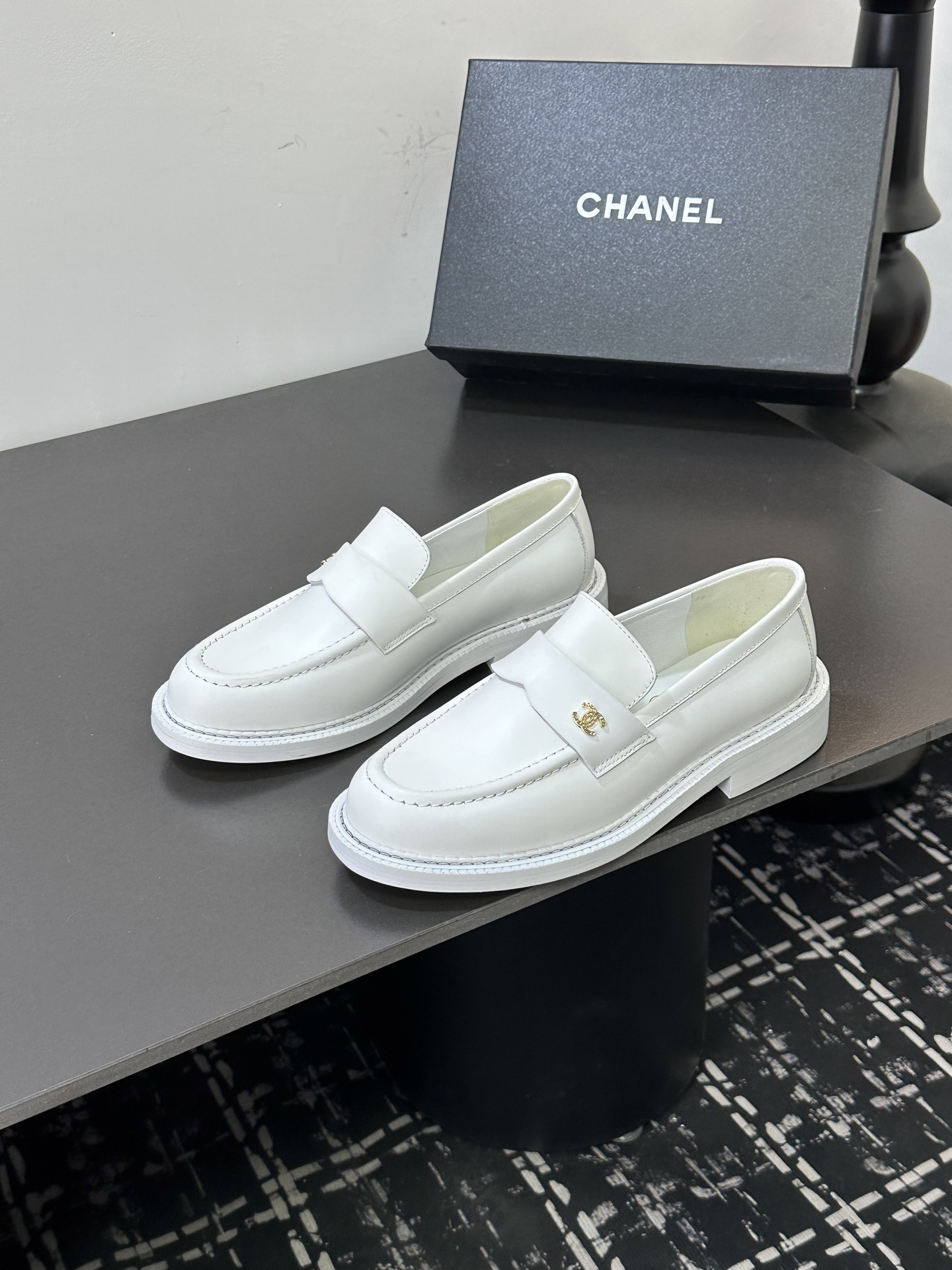 Chanel Haute Couture Classic Luxury Leather Shoe Loafer Shoes 4