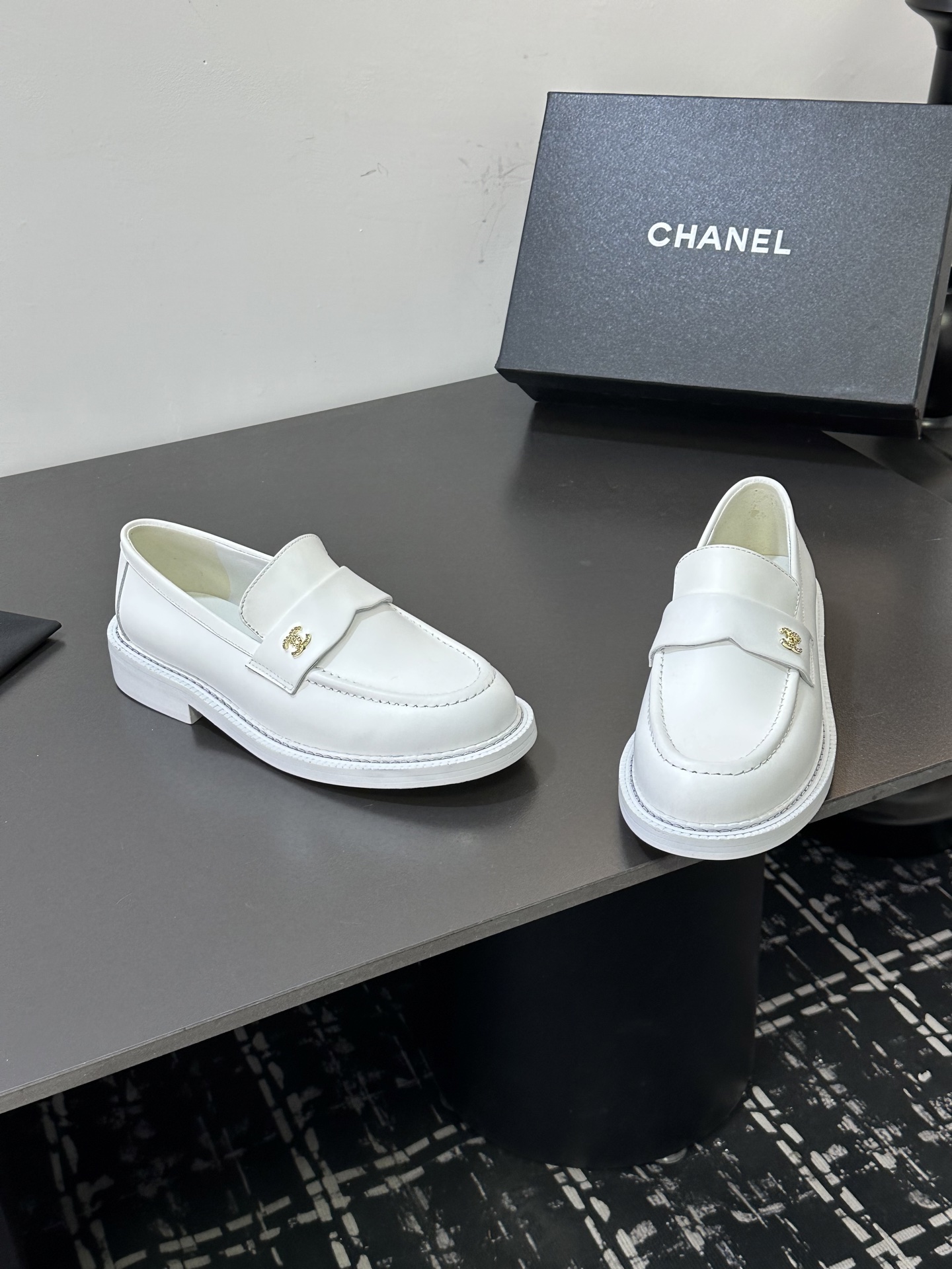 Chanel Haute Couture Classic Luxury Leather Shoe Loafer Shoes 3