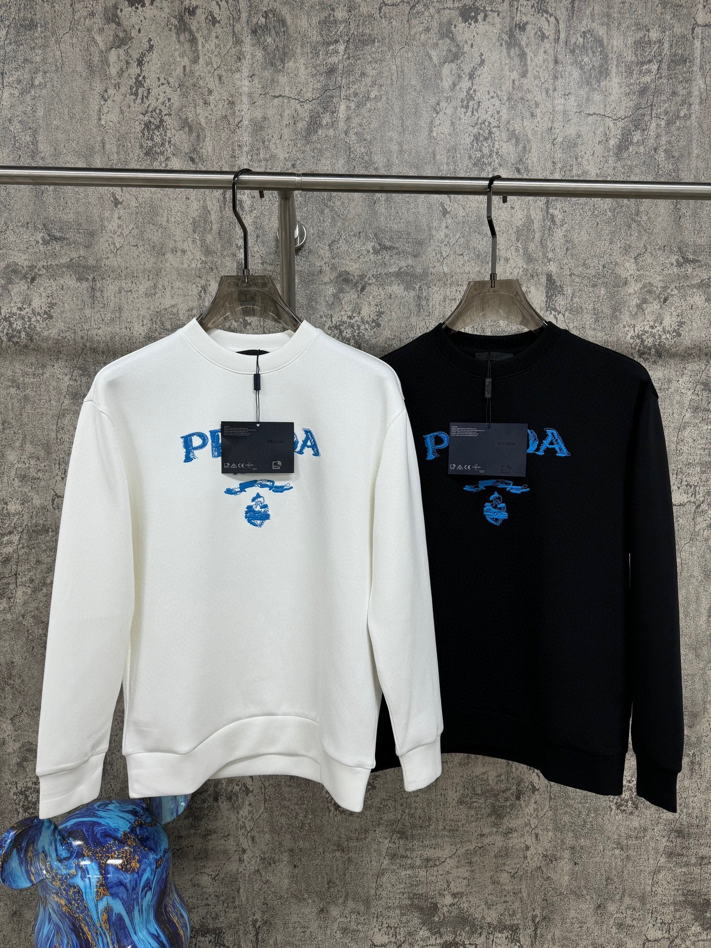 P家超经典太空棉卫衣 秋冬时尚必杀技,渠道精品.2024SS秋冬🆕圆领套头卫衣 阔型效果更为简约利落