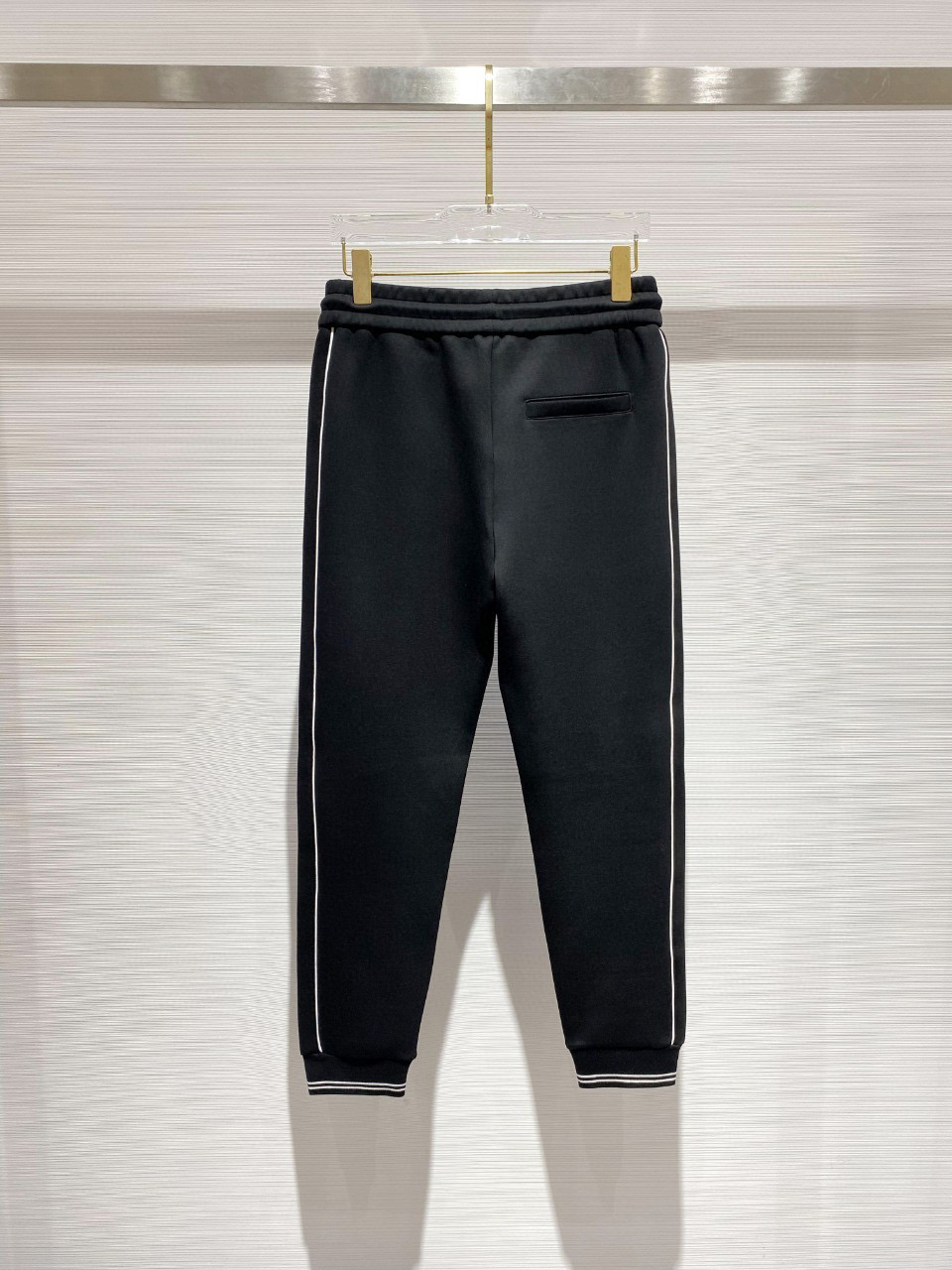 Gucci Men's Fall/Winter Casual Set - Breathable, Comfortable, and Stylish 12 i1756397524884 9951 0 10