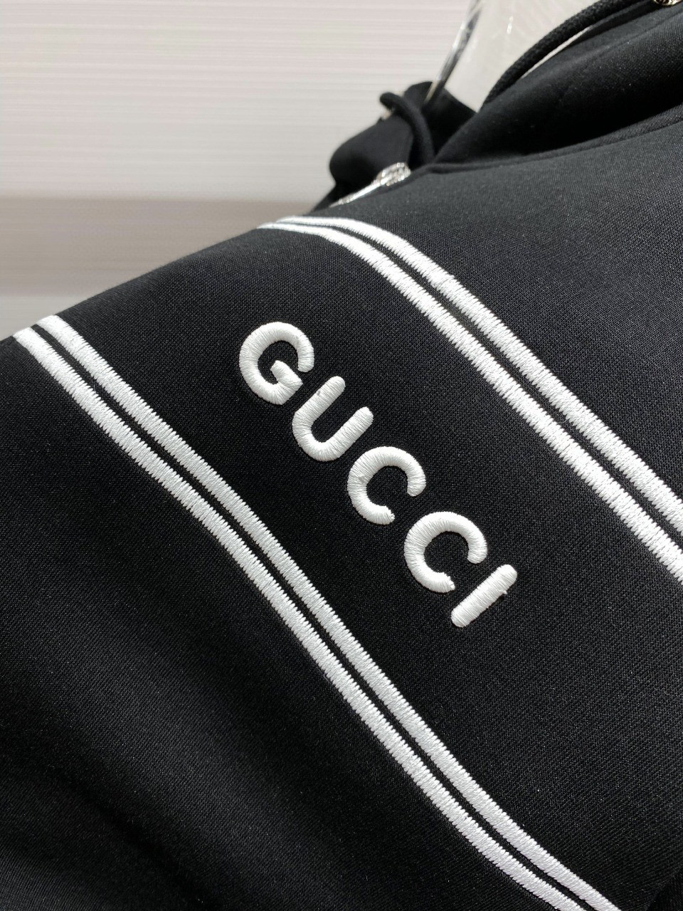 Gucci Men's Fall/Winter Casual Set - Breathable, Comfortable, and Stylish 8 i1756397524886 5136 0 6