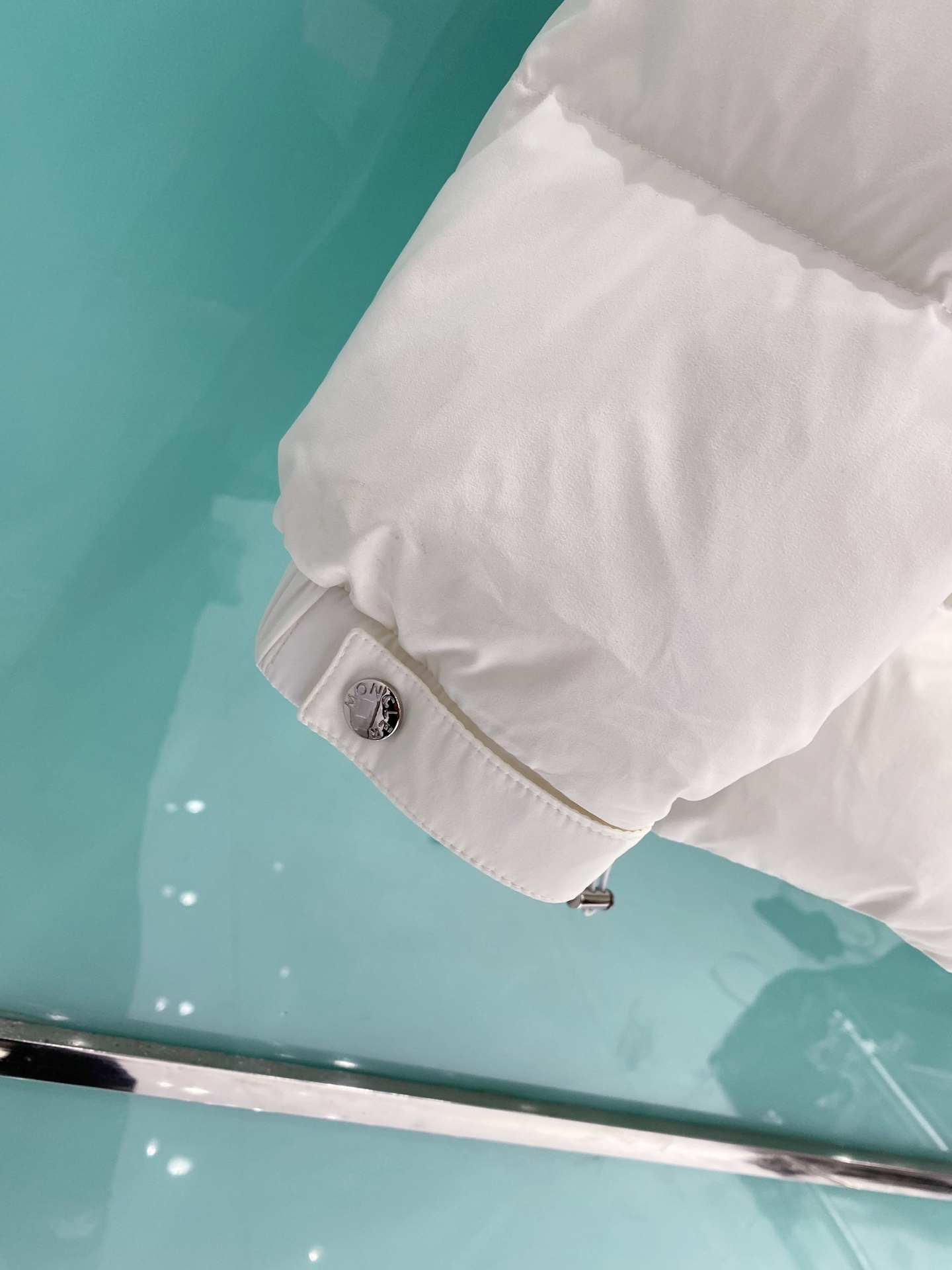 特级羽绒⬆️Moncler Matt Black3144欧洲限定款.2025全新重工机甲风异型裁剪立领羽