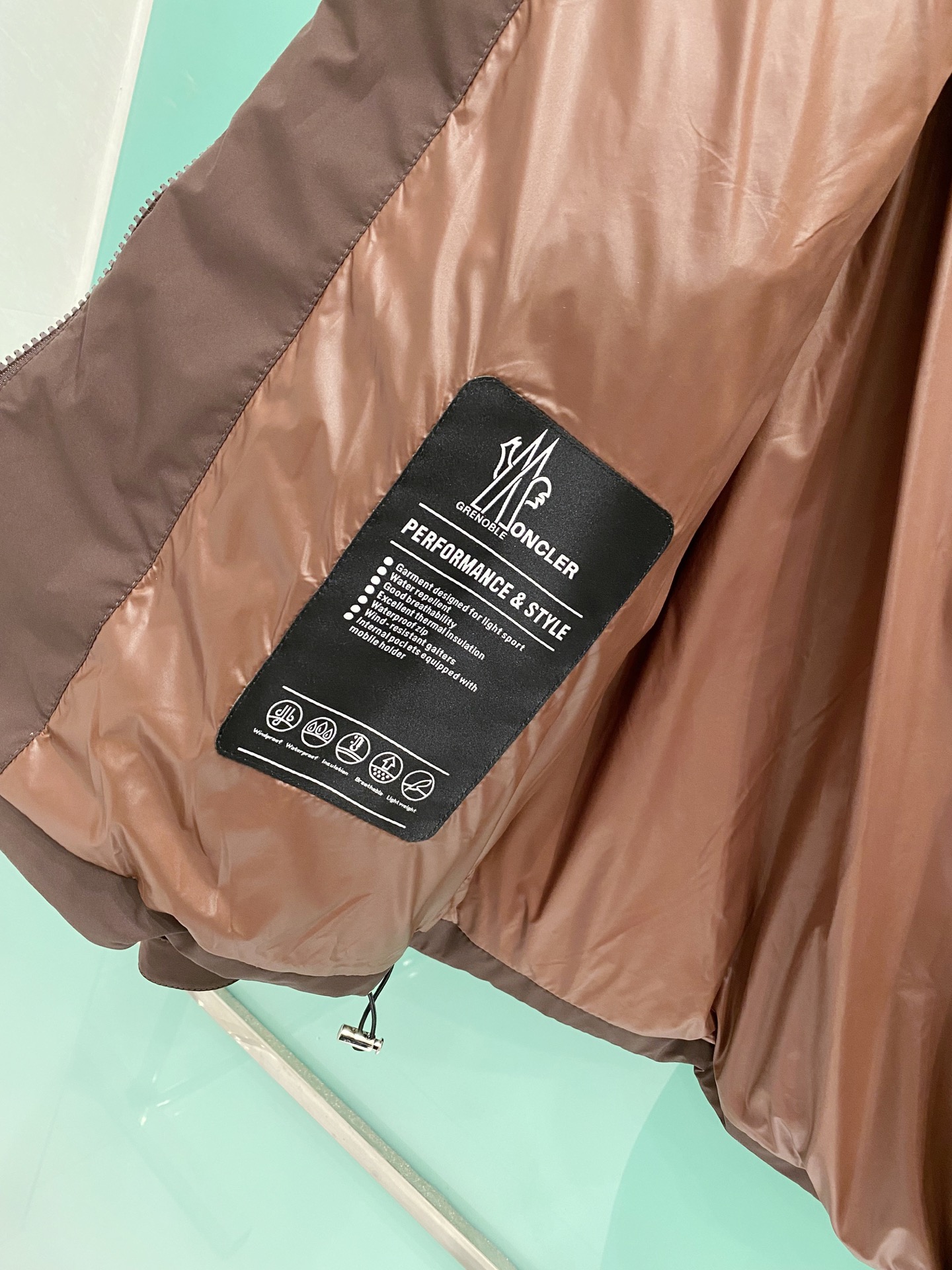 特级羽绒⬆️Moncler Matt Black3144欧洲限定款.2025全新重工机甲风异型裁剪立领羽