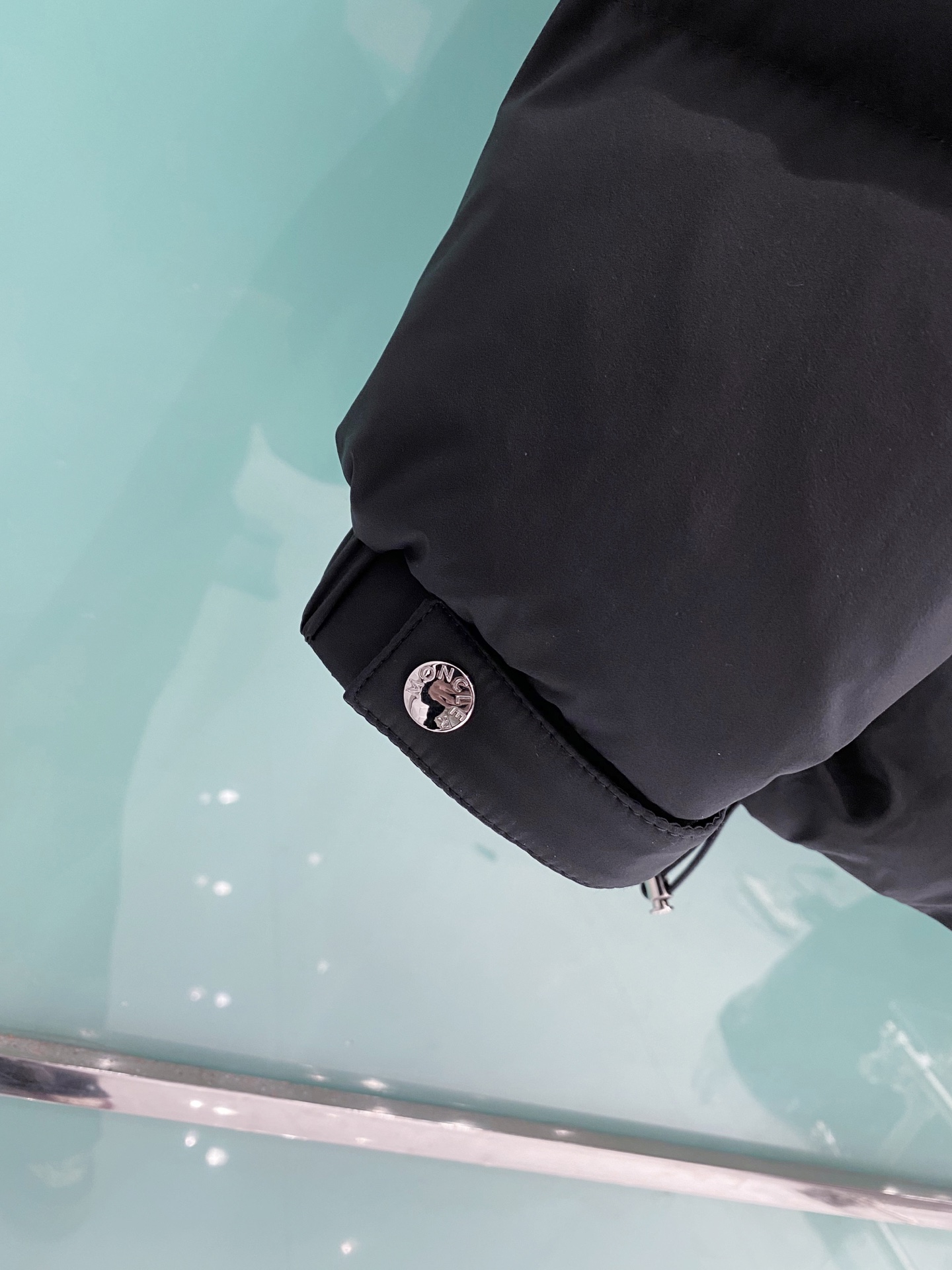 特级羽绒⬆️Moncler Matt Black3144欧洲限定款.2025全新重工机甲风异型裁剪立领羽