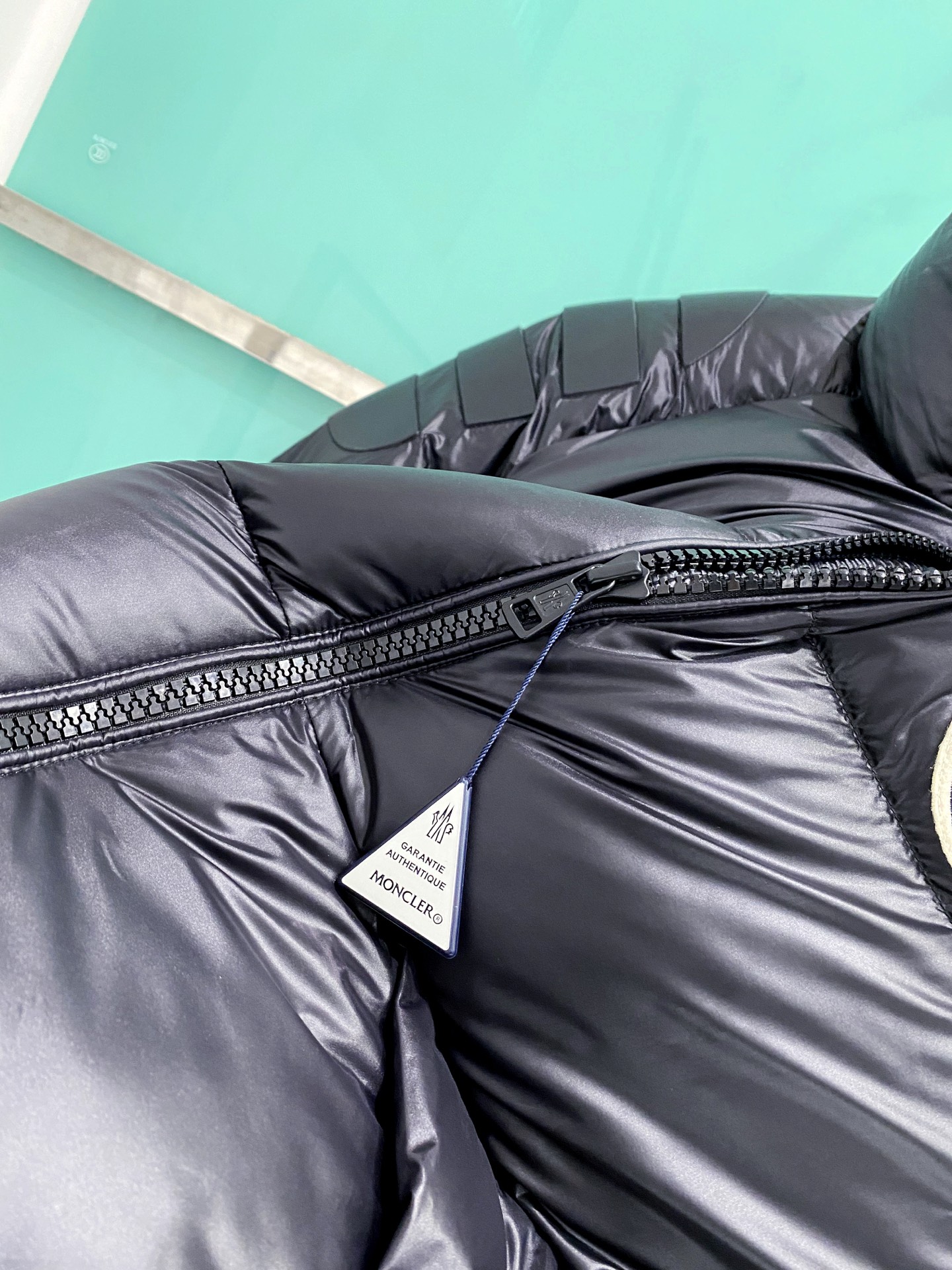 Moncler 蒙口 2025最新款立领羽绒服 简约好看，时尚实用的基本款……韩国订单，90鹅绒填充蓬松