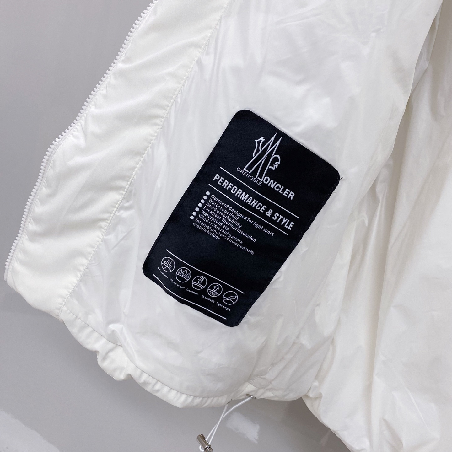 特级羽绒⬆️Moncler Matt Black3144欧洲限定款.2025全新重工机甲风异型裁剪立领羽