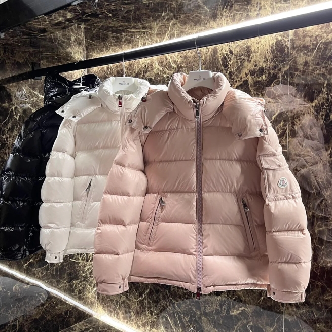 。 Moncler. maire女玛雅 黑色白色粉色