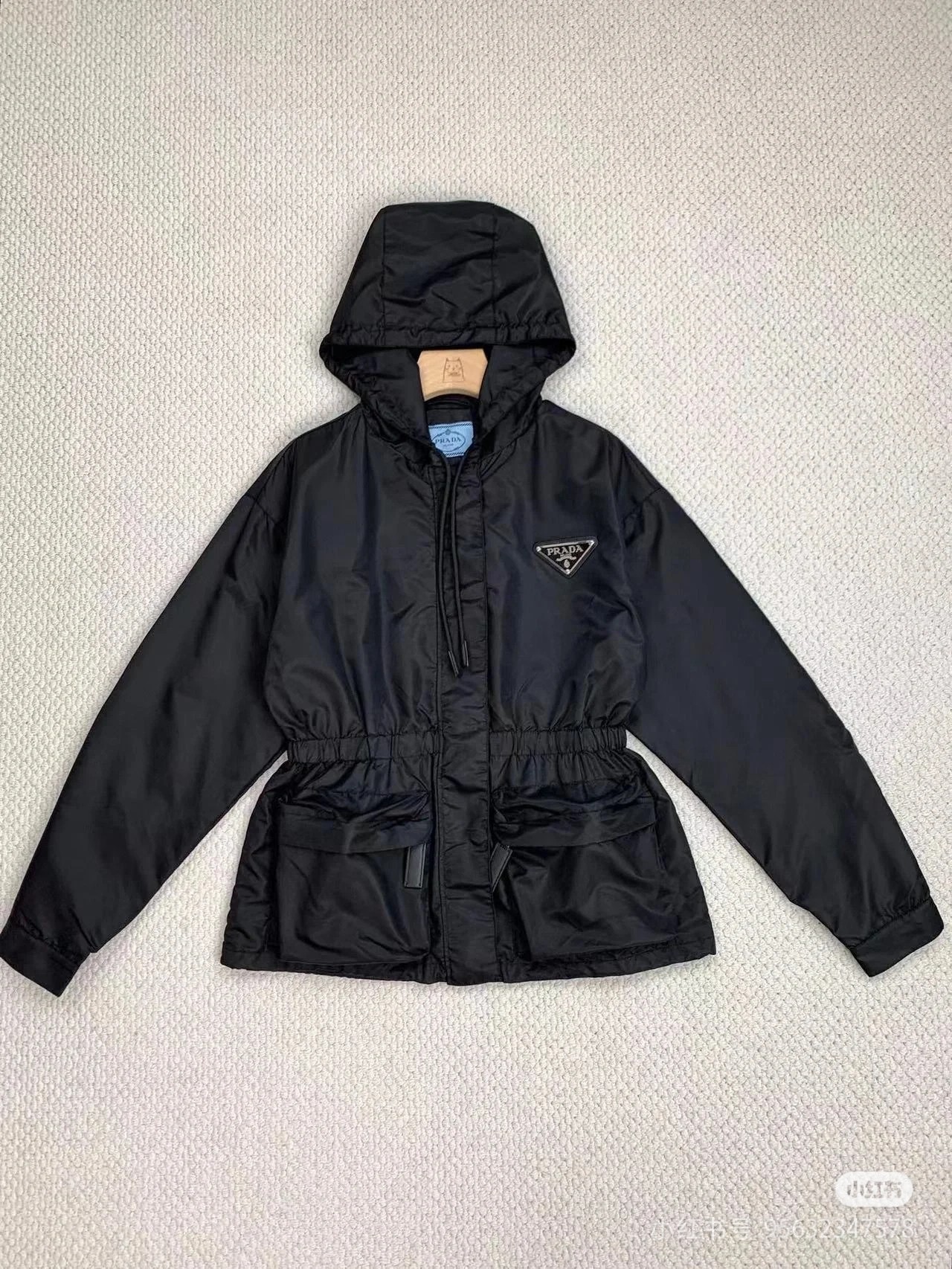 Top Prada long waist windbreaker jacket. Sizes: S, M, L.-Big cat