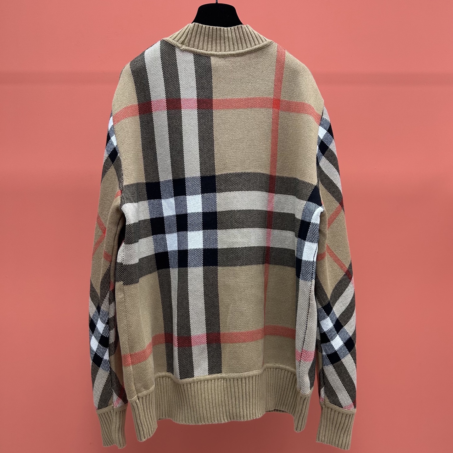 Burberry Knit Cardigan: Wool-Cotton Blend, Exquisite Check Pattern, Comfortable Fit 7 i1755744395299 3170 0 5