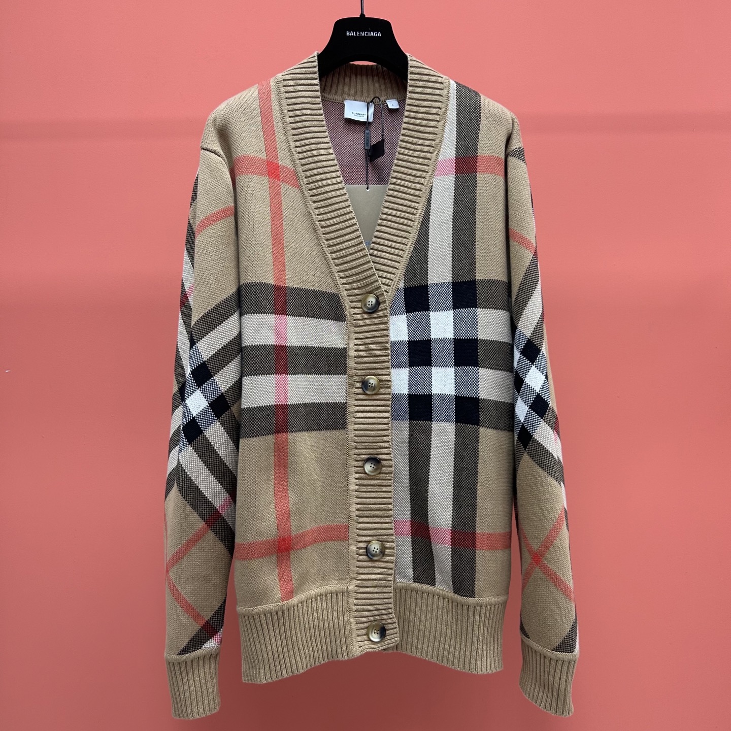 Burberry Knit Cardigan: Wool-Cotton Blend, Exquisite Check Pattern, Comfortable Fit 2 i1755744397670 5334 0 0
