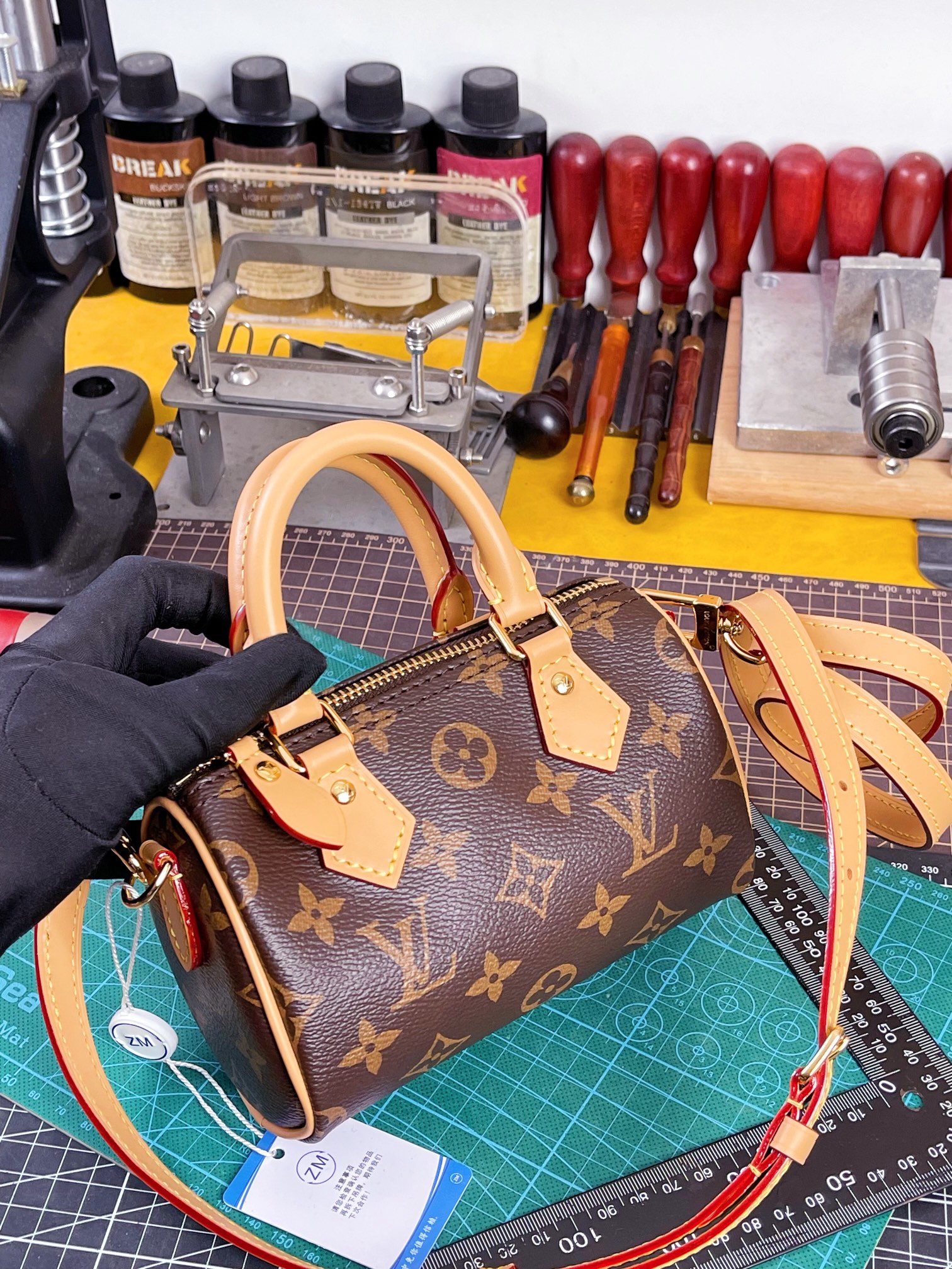 中免（Z M）原单天花板，163动态码
M81085