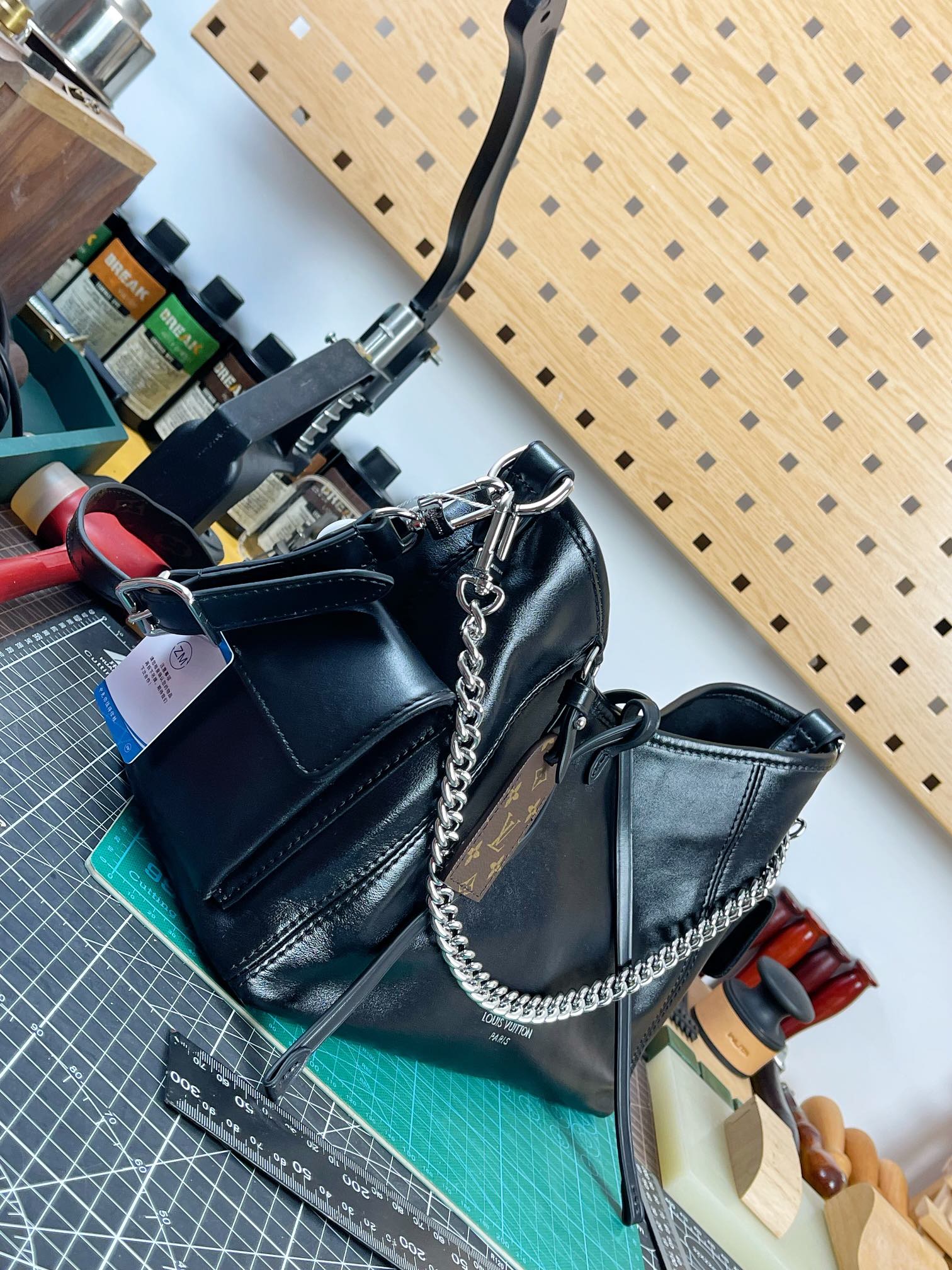 Z M CarryAll Cargo 手袋lv,包 4