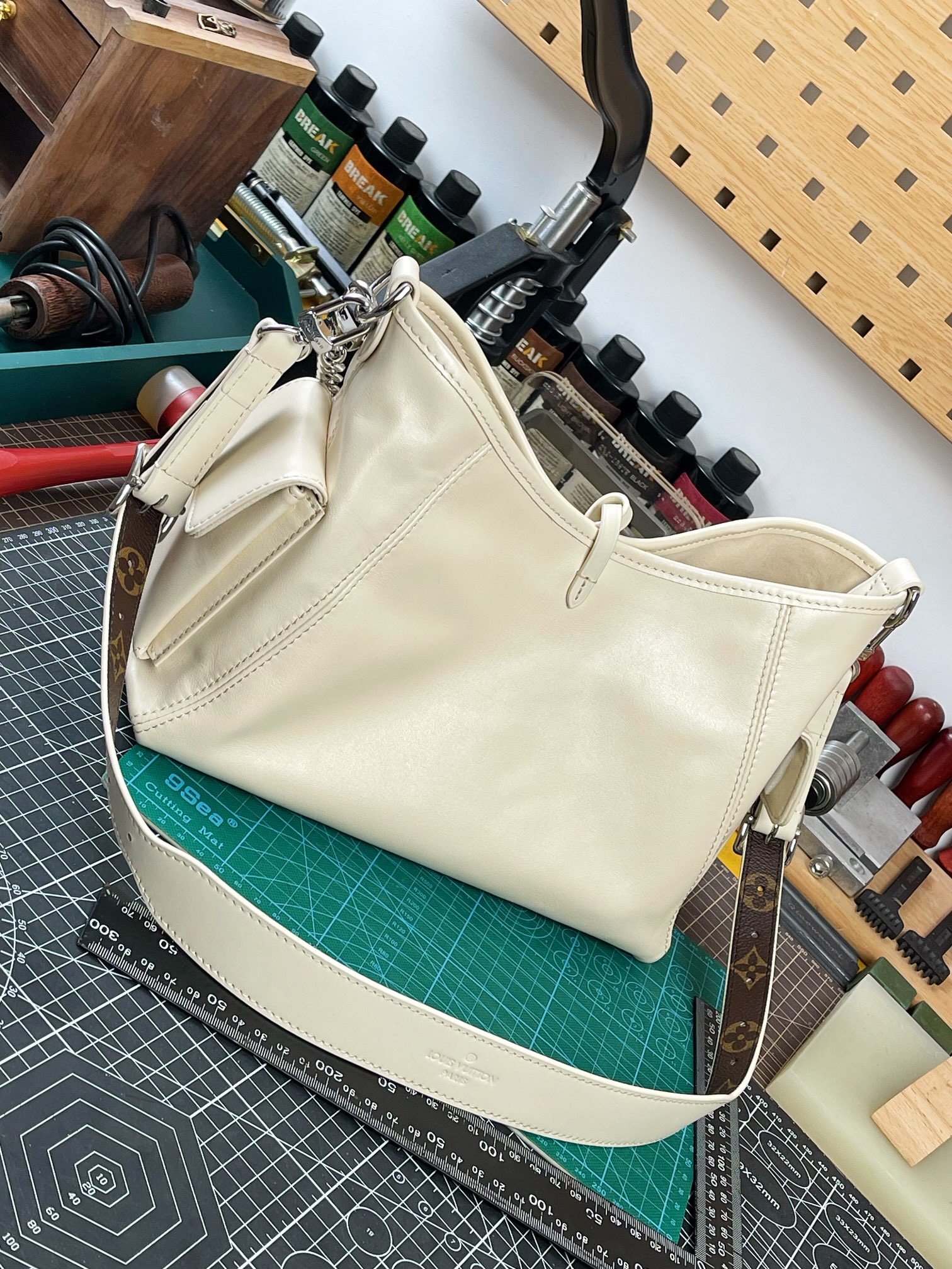 Z M CarryAll Cargo 手袋lv,包 3