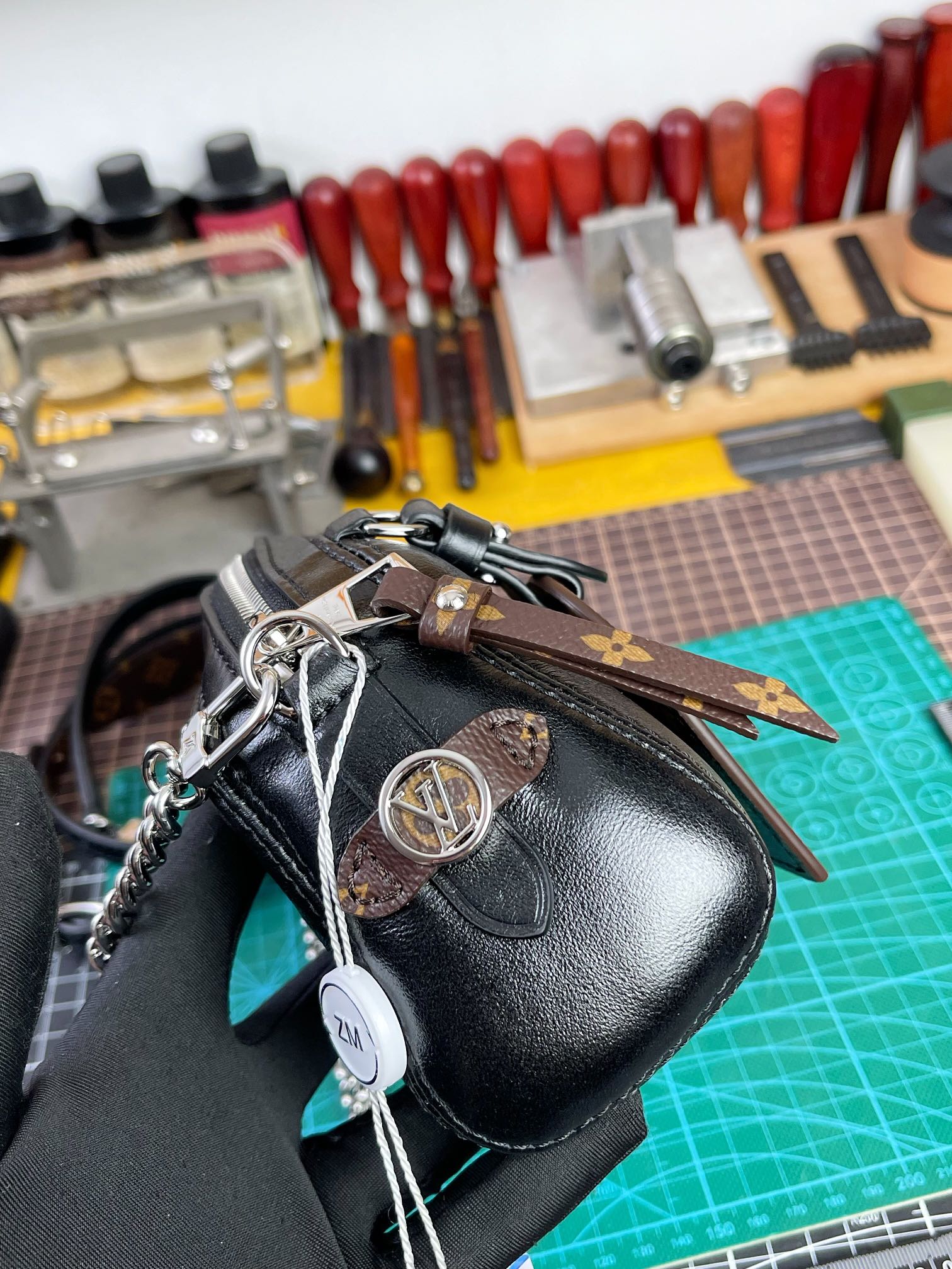 LV Vibe 手袋lv,包 3