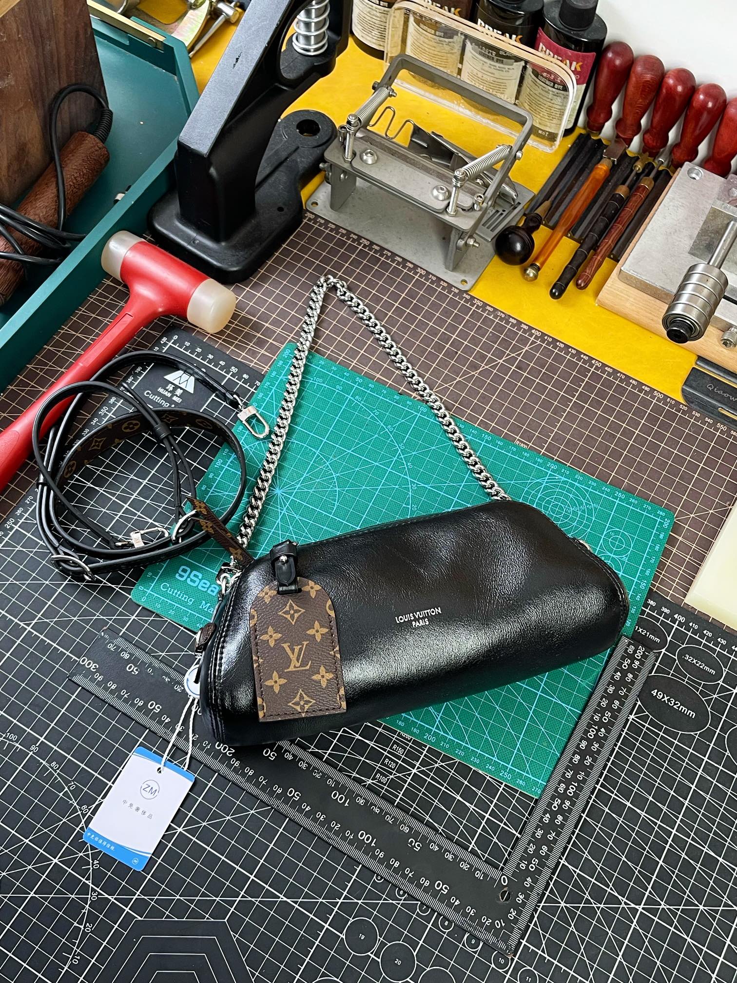 中免（Z M）原单天花板，163动态码
M14544