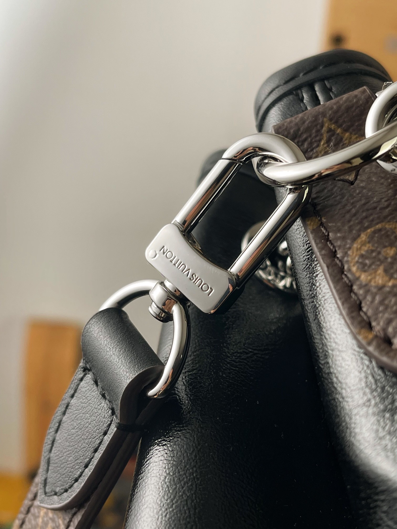 Louis Vuitton LV Vibe 手袋lv,包 7