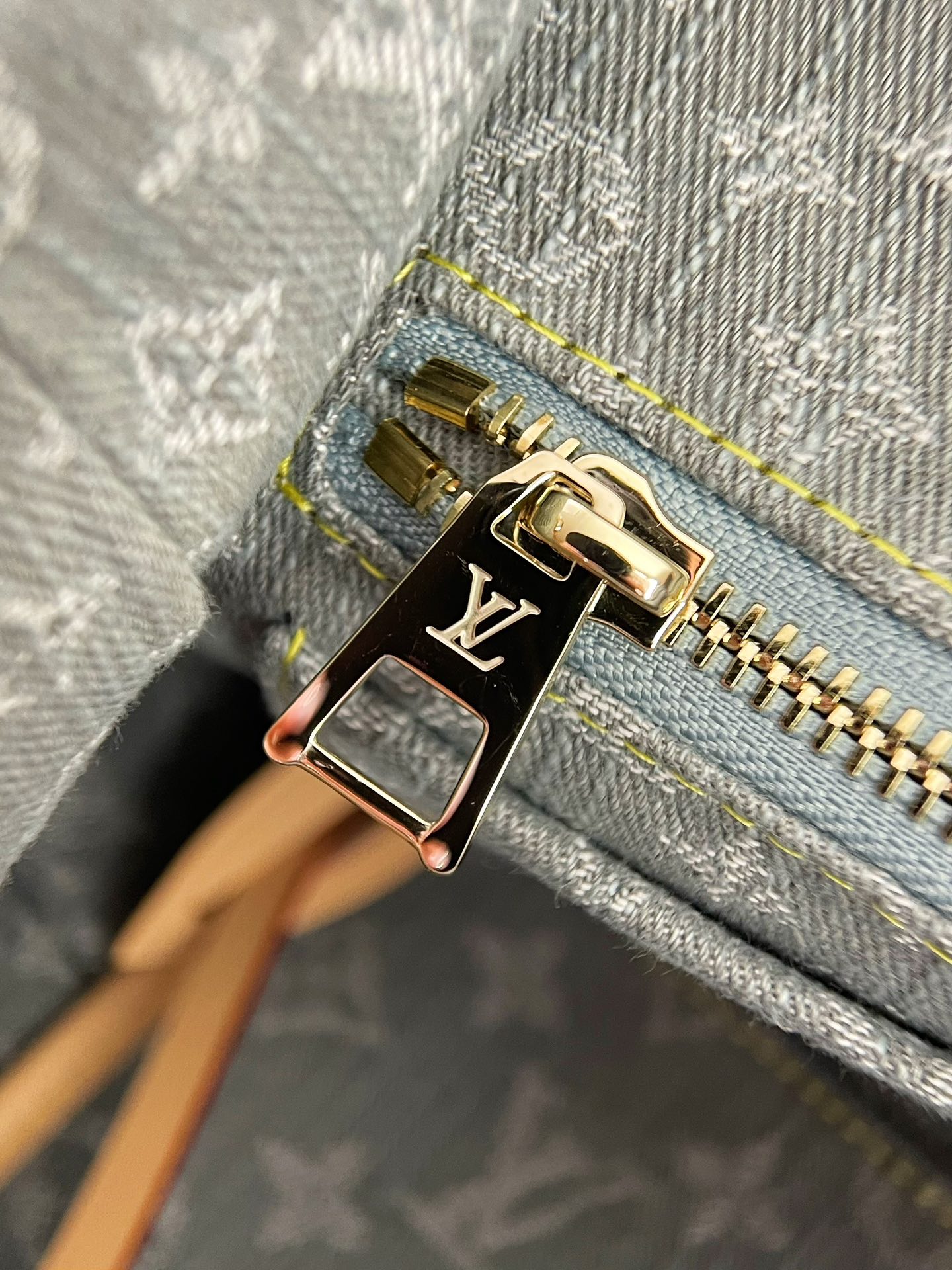 Louis Vuitton Monogram Denim 手袋lv,包 6