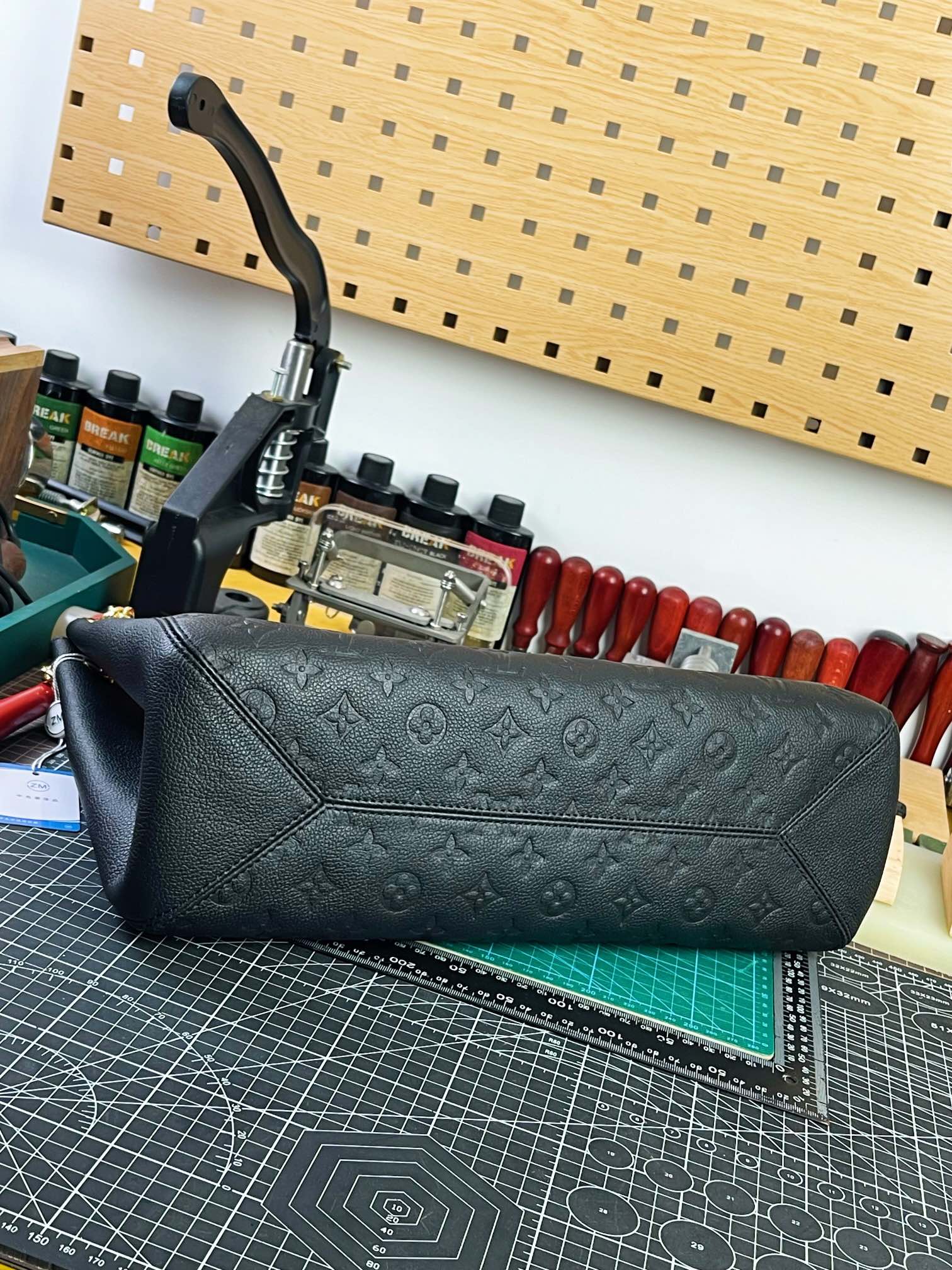 LV Promenade 手袋lv,包 5