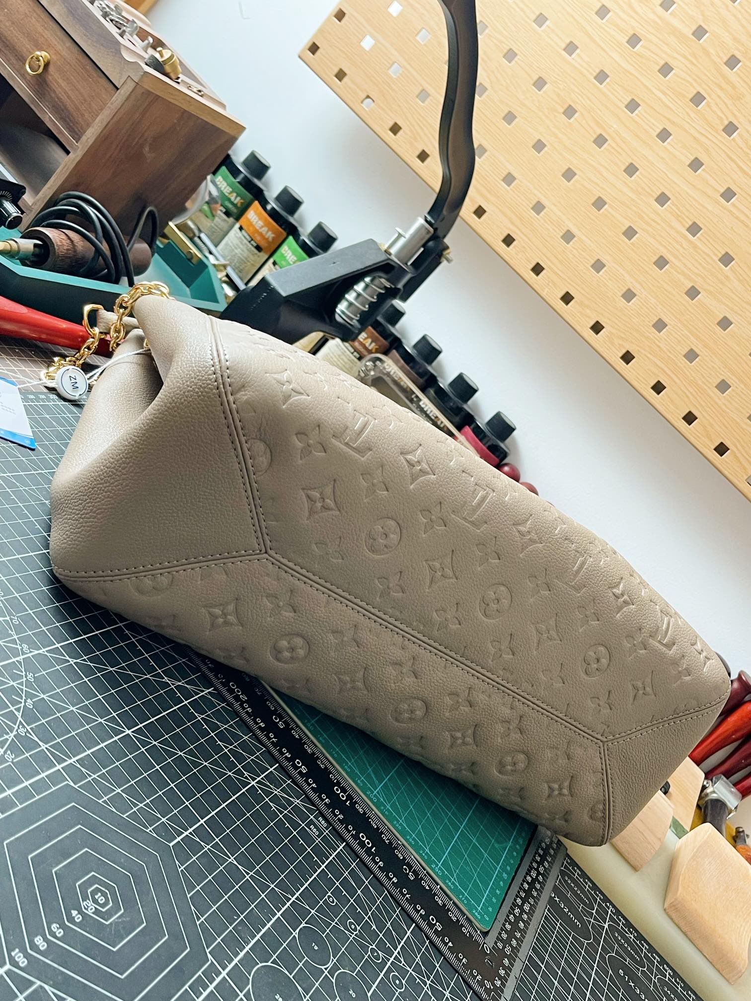 LV Promenade 手袋lv,包 4