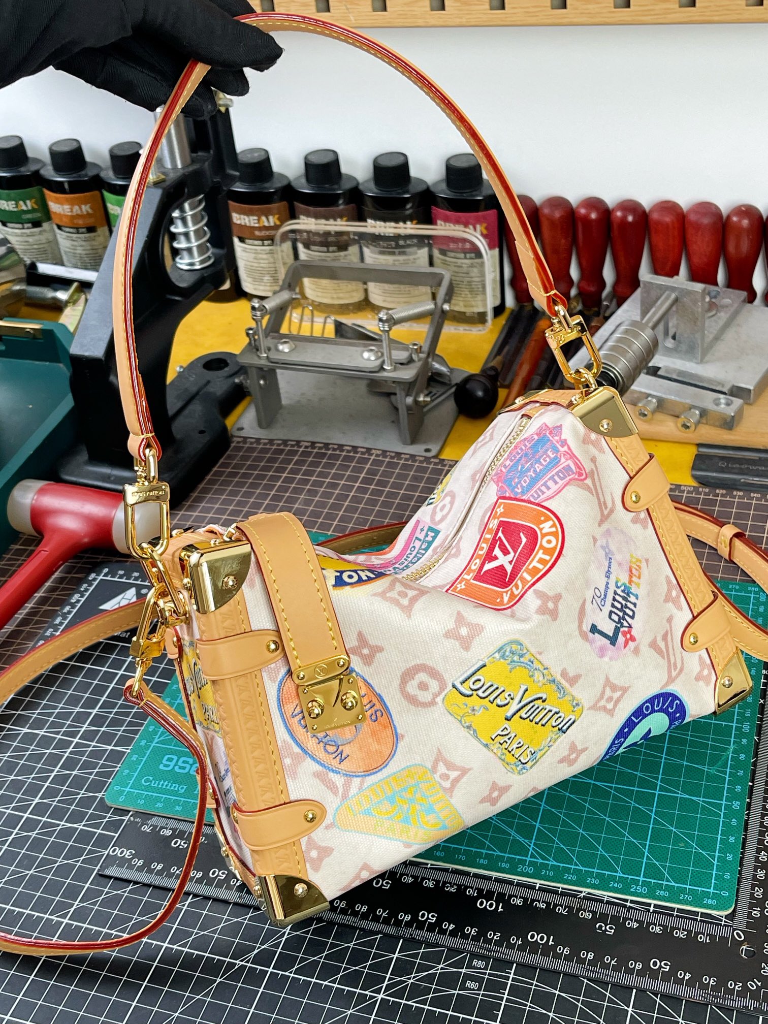 中免（Z M）原单天花板，163动态码 
M14606