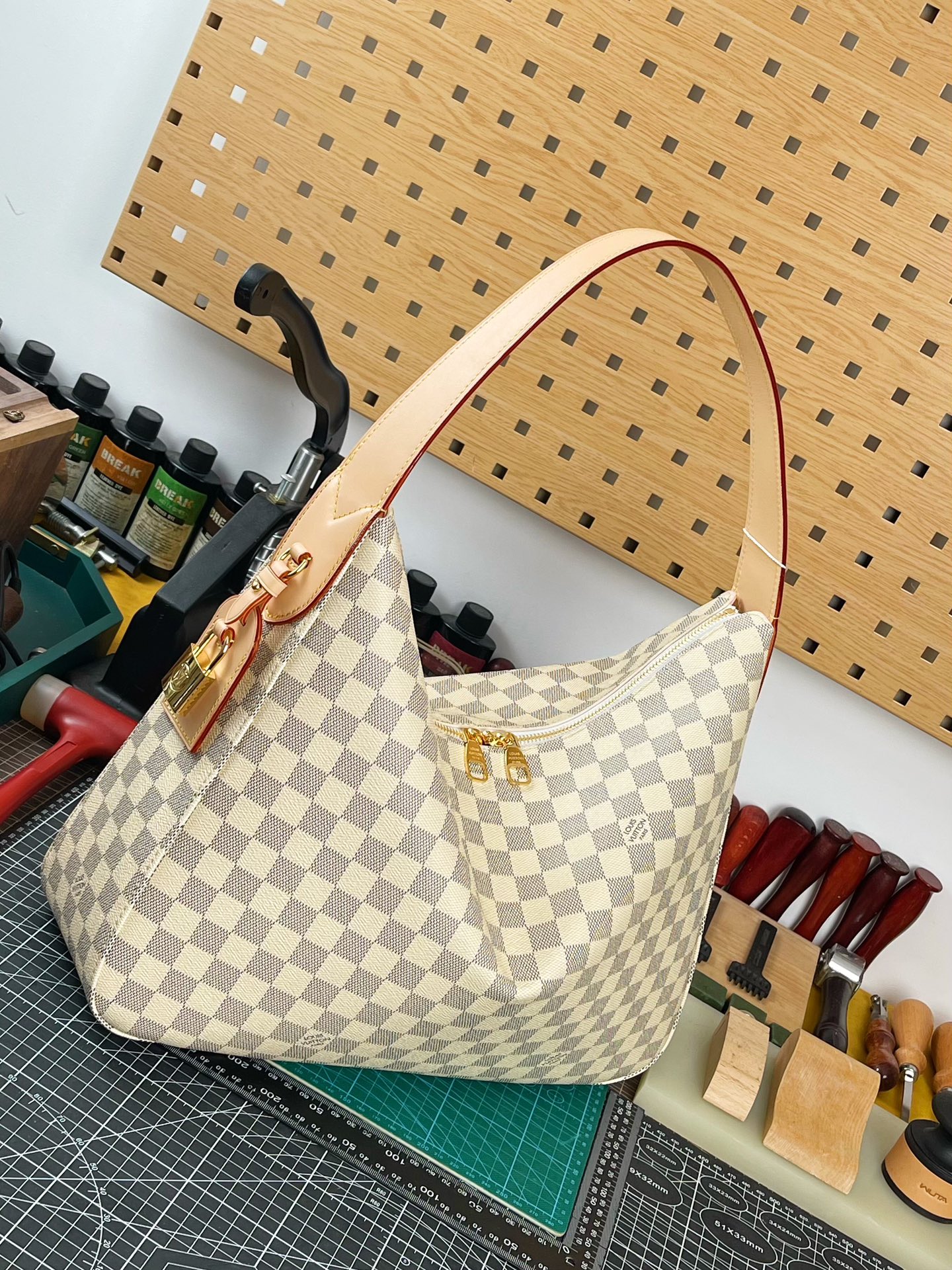 中免（Z M）原单天花板，163动态码
M00126