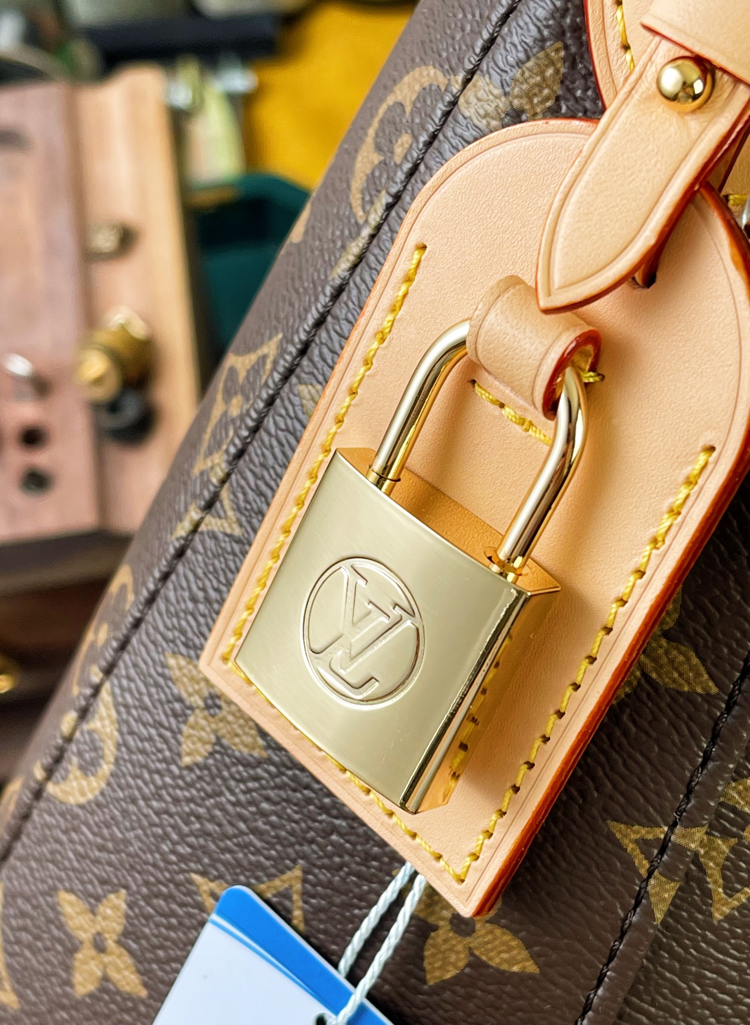 Louis Vuitton Monogram Handbaglv,包 5