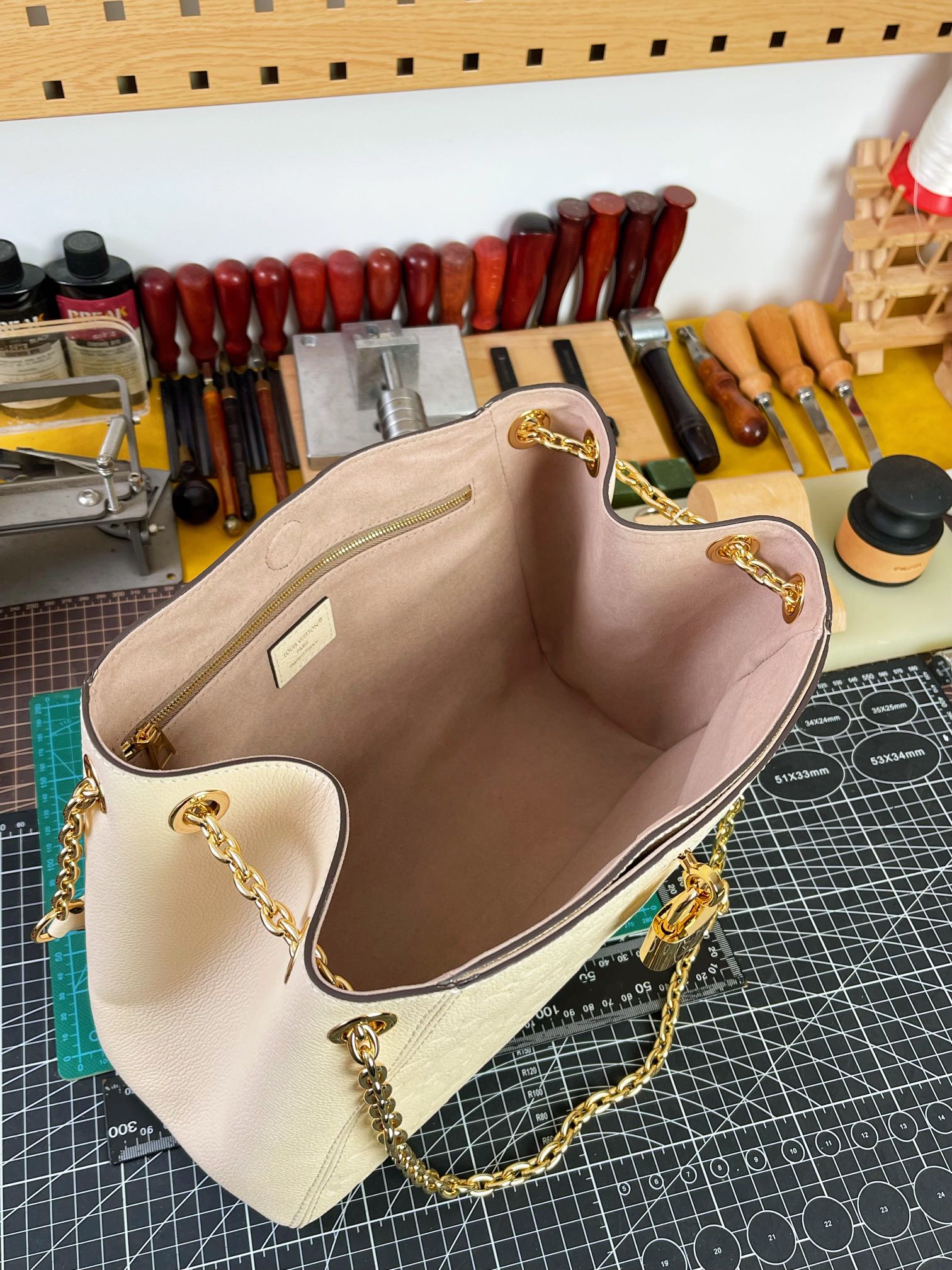 LV Anytime 手袋lv,包 8