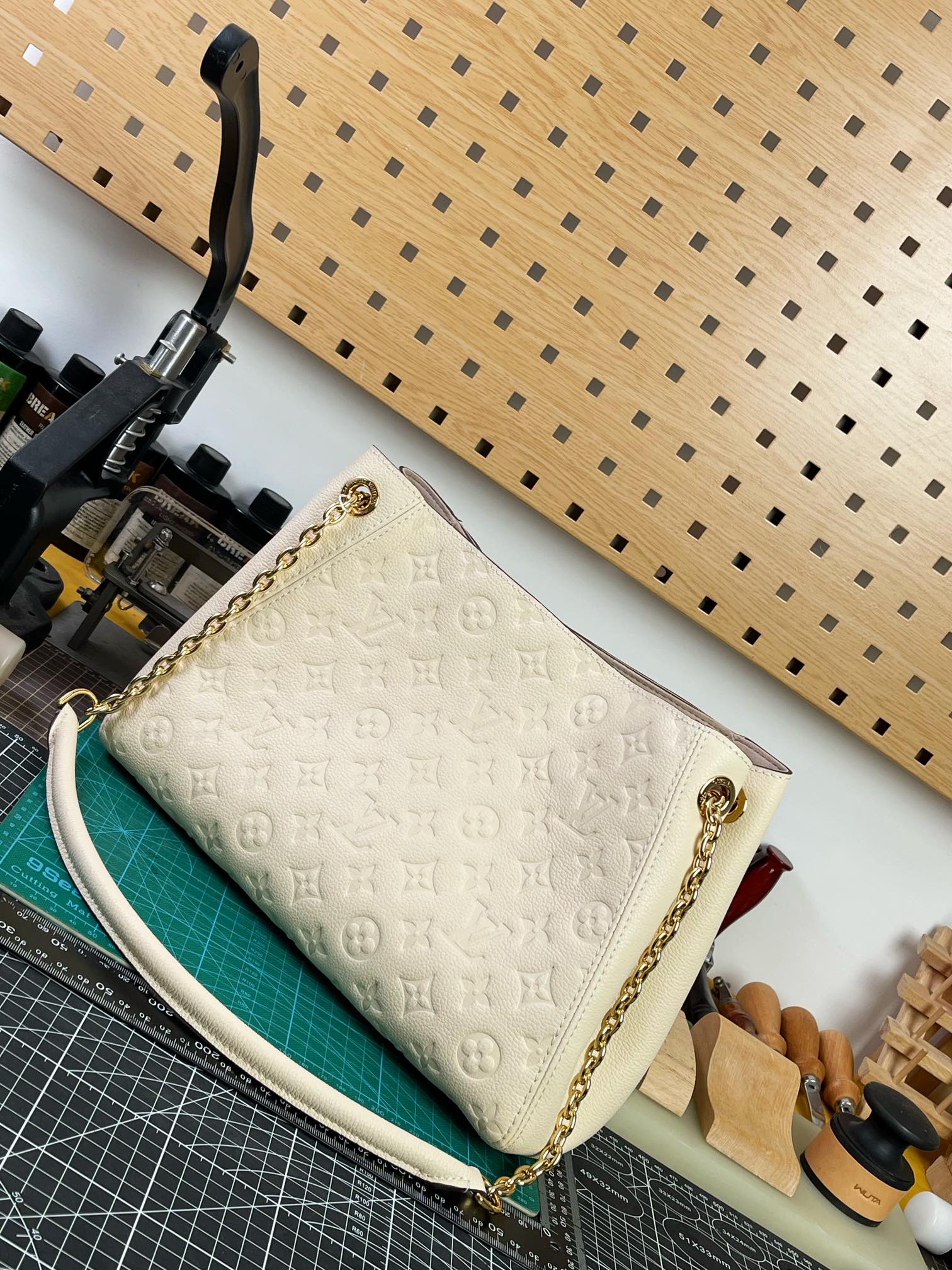 LV Anytime 手袋lv,包 2