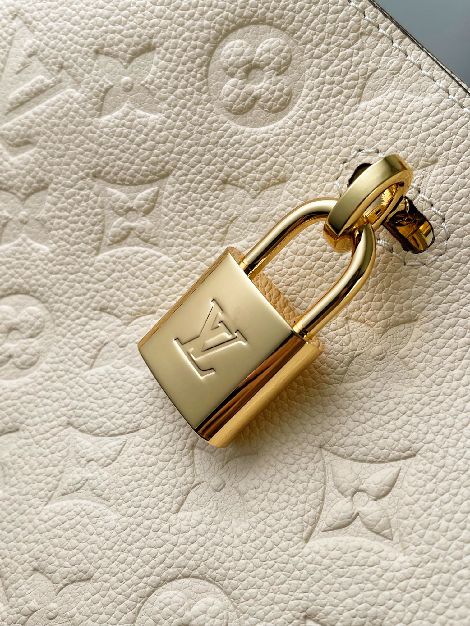 LV Anytime 手袋lv,包 5