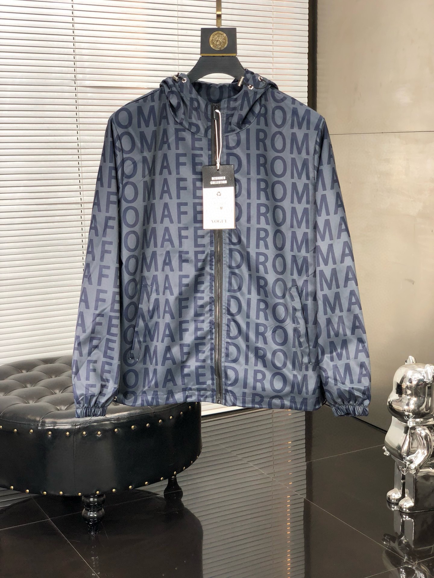 NO:135220,Fendi Super Value 2025 Latest Jacket Purchase Level Counter Original Simple Fashionable, Calm and Elegant Atmospheric and Elegant High-Tech Memory Polyester Fabric Not Wrinkled Quickly Recover Luxury Like New Windproof Waterproof Quick Dry Hardware Washing Mark Conspicuous Brand Logo Meticulous Workmanship Exquisite and Improper Palace Level Luxury Fashion Model Global First-class Design All the subtleties show perfect quality!  Code number M-3XL, fendi, jackets & coats, jackets & coats, alexander wang19860909芬迪 超值超爆2025最新款夹克·外套代购级专柜原单简约时尚从容百搭大气优雅高科技记忆聚酯面料不易起皱快速复原奢华如新防风防水速干五金洗水唛显眼的品牌标志做工细致精湛无可挑剔殿堂级奢华时尚典范全球一流设计所有细微处尽情展现完美品质！码数M-3XL,,fendi,jackets & coats,jackets & coats,alexander wang,Men's clothing