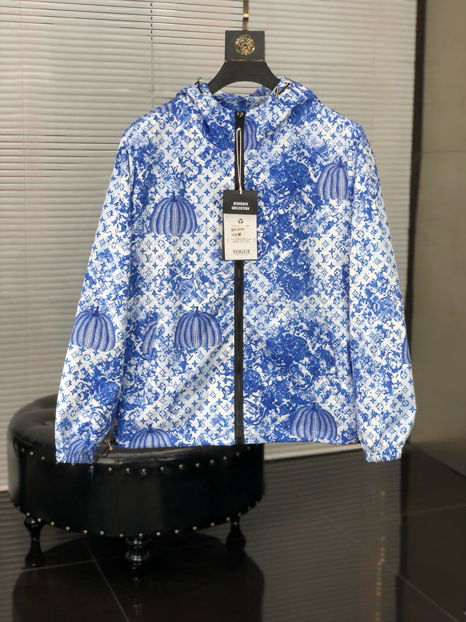 NO:135205,LV Super Value 2025 Latest Jacket Purchase Level Counter Original Simple Fashionable, Calm and Elegant Atmospheric and Elegant High-Tech Memory Polyester Fabric Not Wrinkled Quickly Recover Luxury Like New Windproof Waterproof Quick Dry Hardware Washing Mark Conspicuous Brand Logo Meticulous Workmanship Exquisite and Improper Palace Level Luxury Fashion Model Global First-class Design All the subtleties show perfect quality!  Code number M-3XL, louis vuitton, jackets & coats, jackets & coats, alexander wang19860909LV 超值超爆2025最新款夹克·外套代购级专柜原单简约时尚从容百搭大气优雅高科技记忆聚酯面料不易起皱快速复原奢华如新防风防水速干五金洗水唛显眼的品牌标志做工细致精湛无可挑剔殿堂级奢华时尚典范全球一流设计所有细微处尽情展现完美品质！码数M-3XL,,louis vuitton,jackets & coats,jackets & coats,alexander wang,Men's clothing