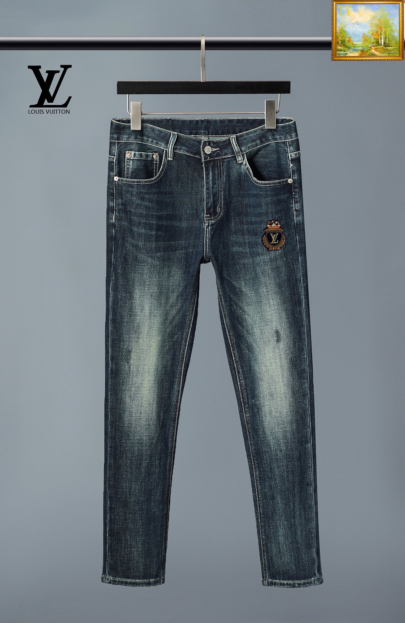  LV 新品高端牛仔裤👖厚款秋冬系列产品、男装修身牛仔裤💎高品质小脚裤、弹力纤维面料柔软有质感！一流的设