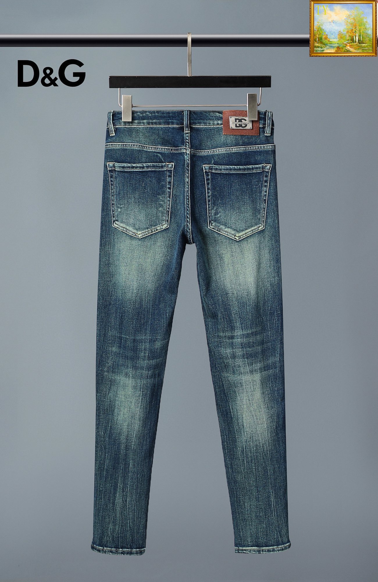  D&G 新品高端牛仔裤👖厚款秋冬系列产品、男装修身牛仔裤💎高品质小脚裤、弹力纤维面料柔软有质感！一流的