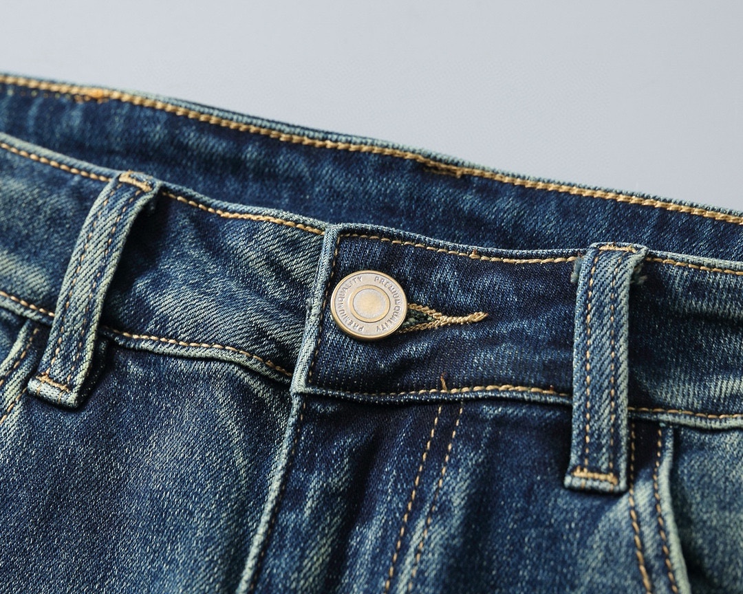  D&G 新品高端牛仔裤👖厚款秋冬系列产品、男装修身牛仔裤💎高品质小脚裤、弹力纤维面料柔软有质感！一流的