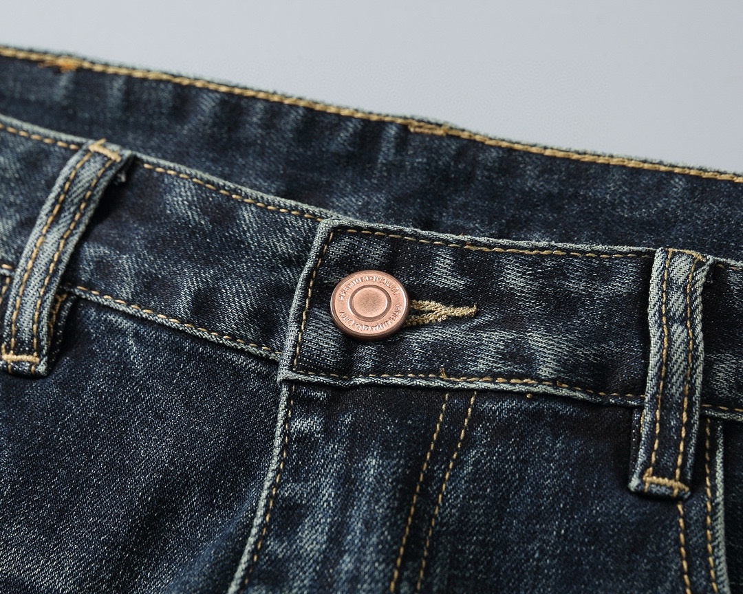  纪梵希 新品高端牛仔裤👖厚款秋冬系列产品、男装修身牛仔裤💎高品质小脚裤、弹力纤维面料柔软有质感！一流的