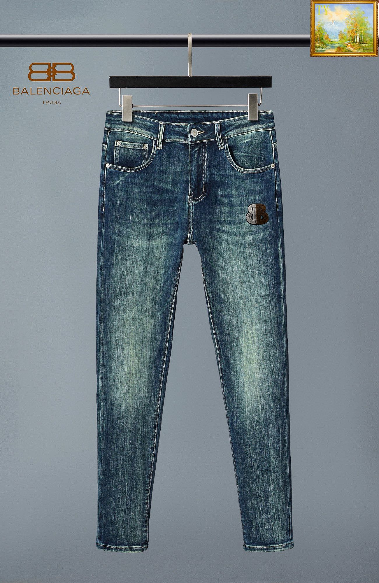  巴黎世家 新品高端牛仔裤👖厚款秋冬系列产品、男装修身牛仔裤💎高品质小脚裤、弹力纤维面料柔软有质感！一流