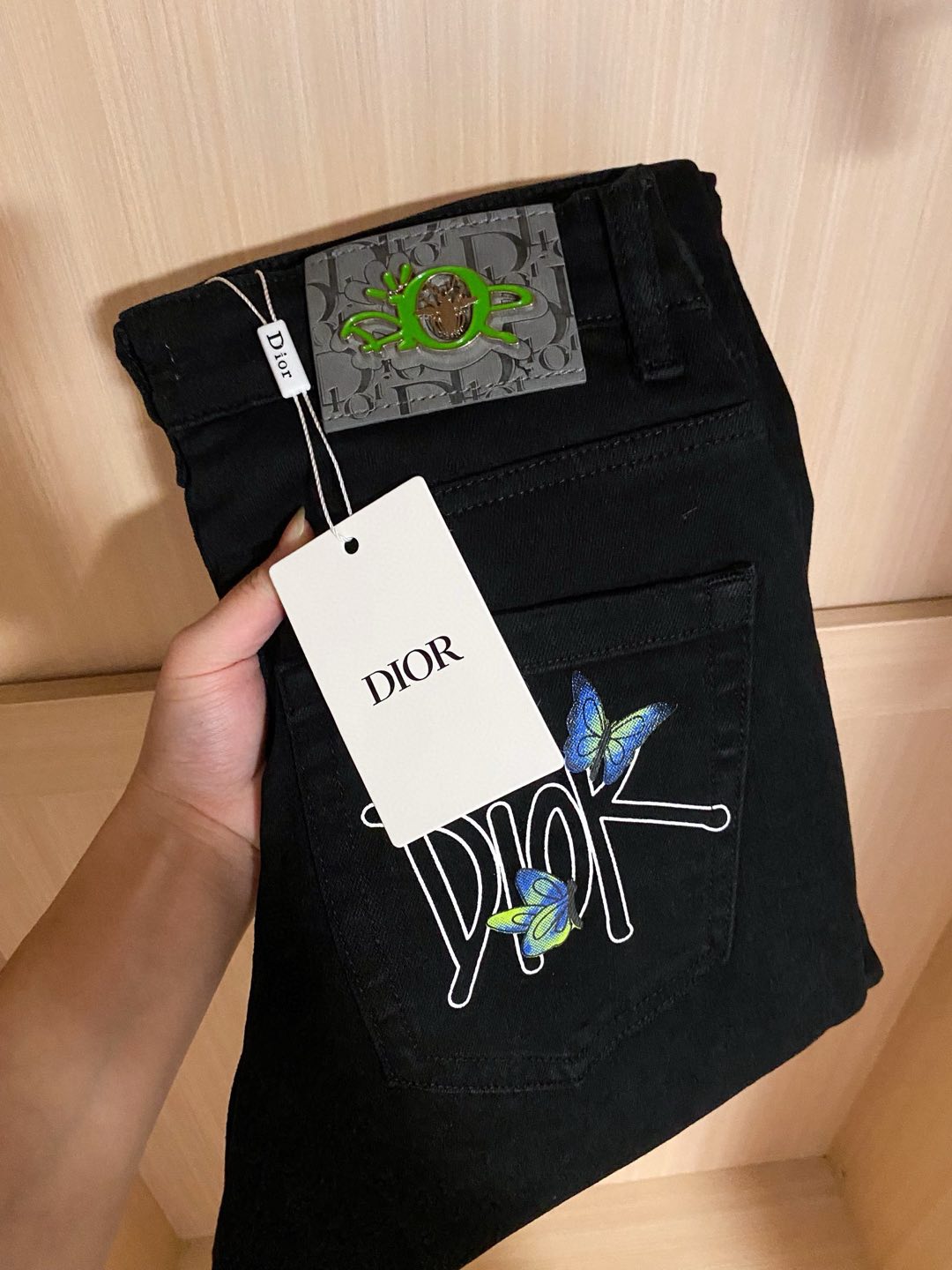  DIOR 新品高端牛仔裤👖厚款秋冬系列产品、男装修身牛仔裤💎高品质小脚裤、弹力纤维面料柔软有质感！一流