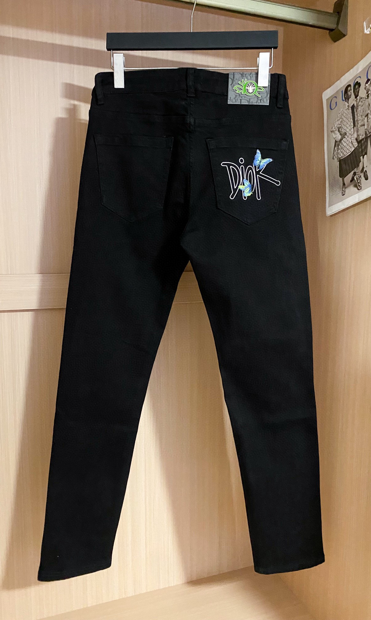  DIOR 新品高端牛仔裤👖厚款秋冬系列产品、男装修身牛仔裤💎高品质小脚裤、弹力纤维面料柔软有质感！一流